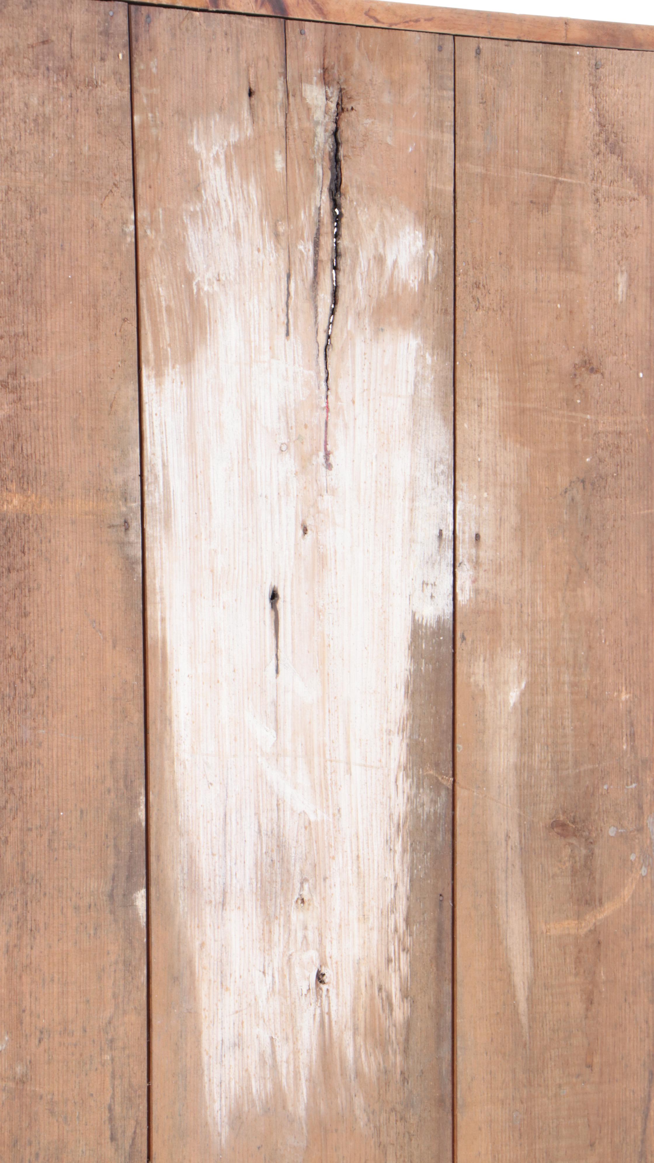 American Colonial Pine Cupboard with Scalloped Valance, Early 19th Century