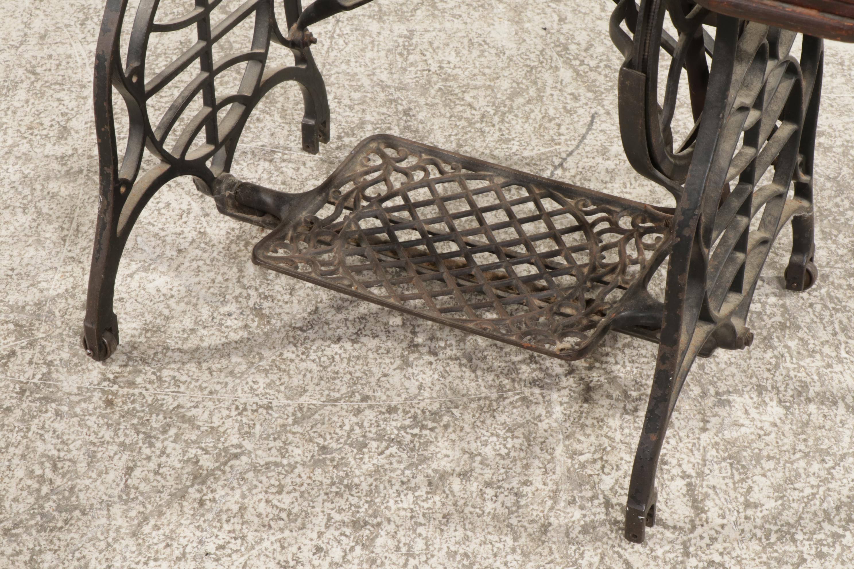 Sears "Minnesota B" Sewing Machine With 5-Drawer Drop Leaf Cabinet, 1904