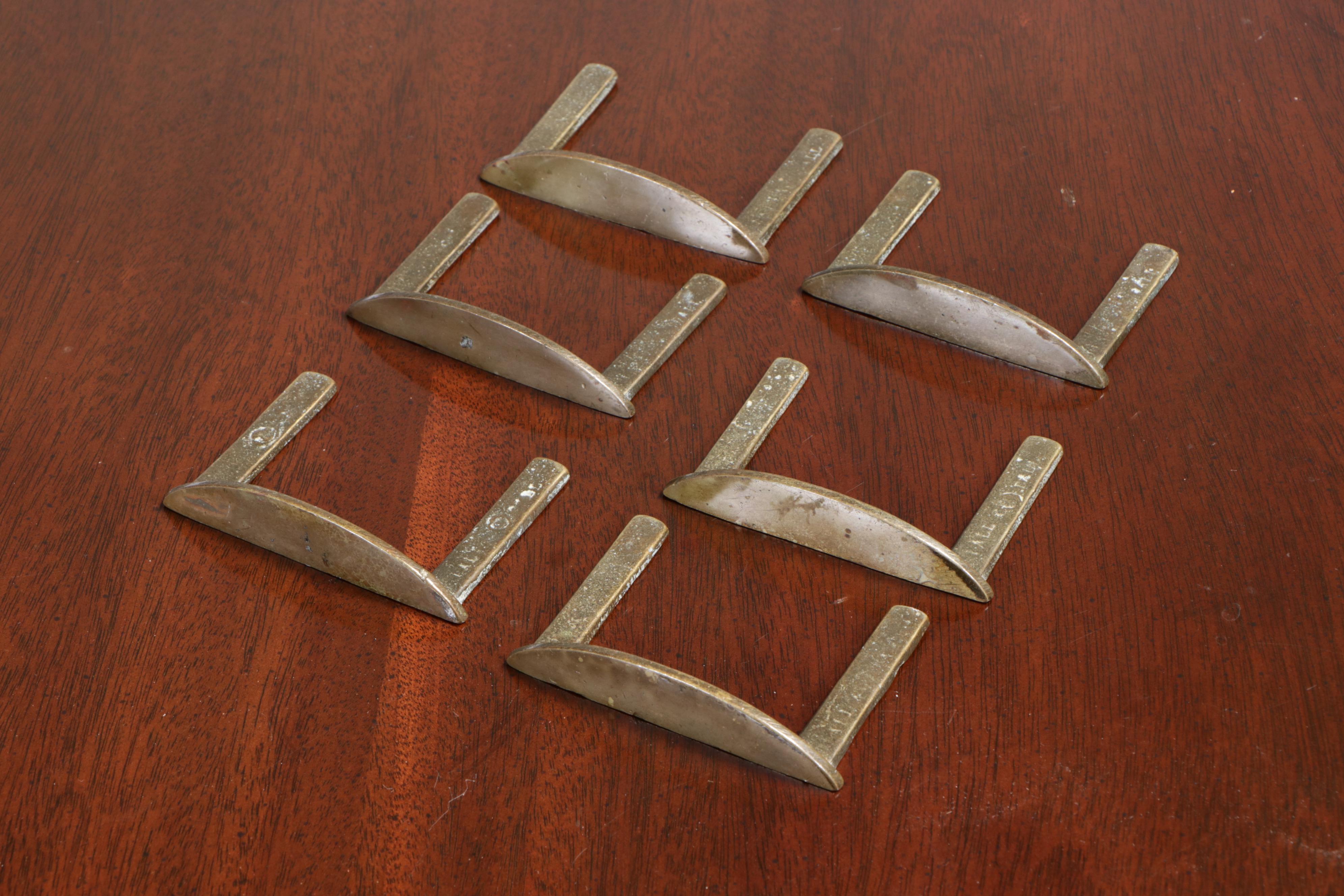 Kittinger Regency Style Mahogany Extension Dining Table and Seven Chairs