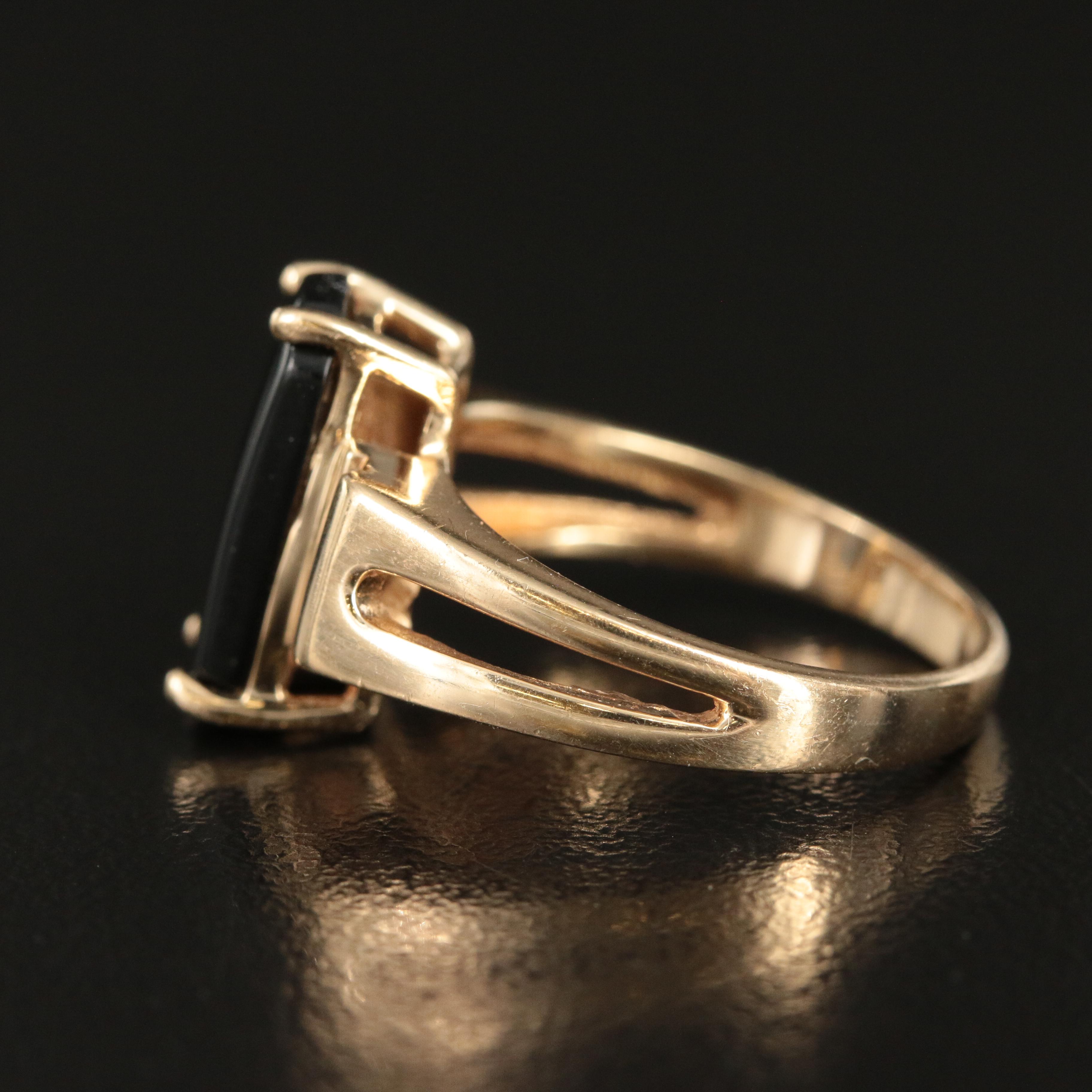 14K Black Onyx and Diamond Ring