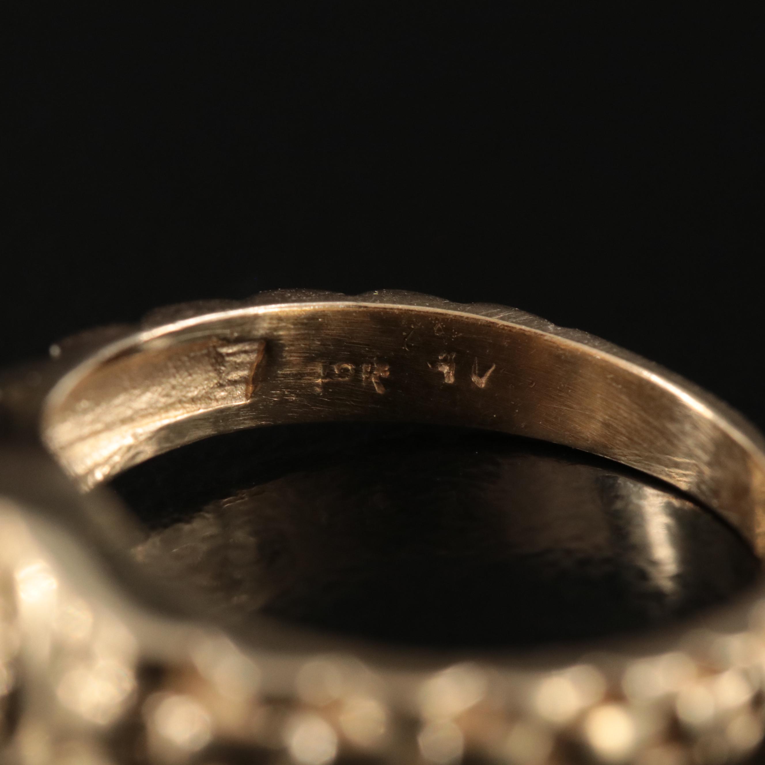 18K Diamond Status Ring