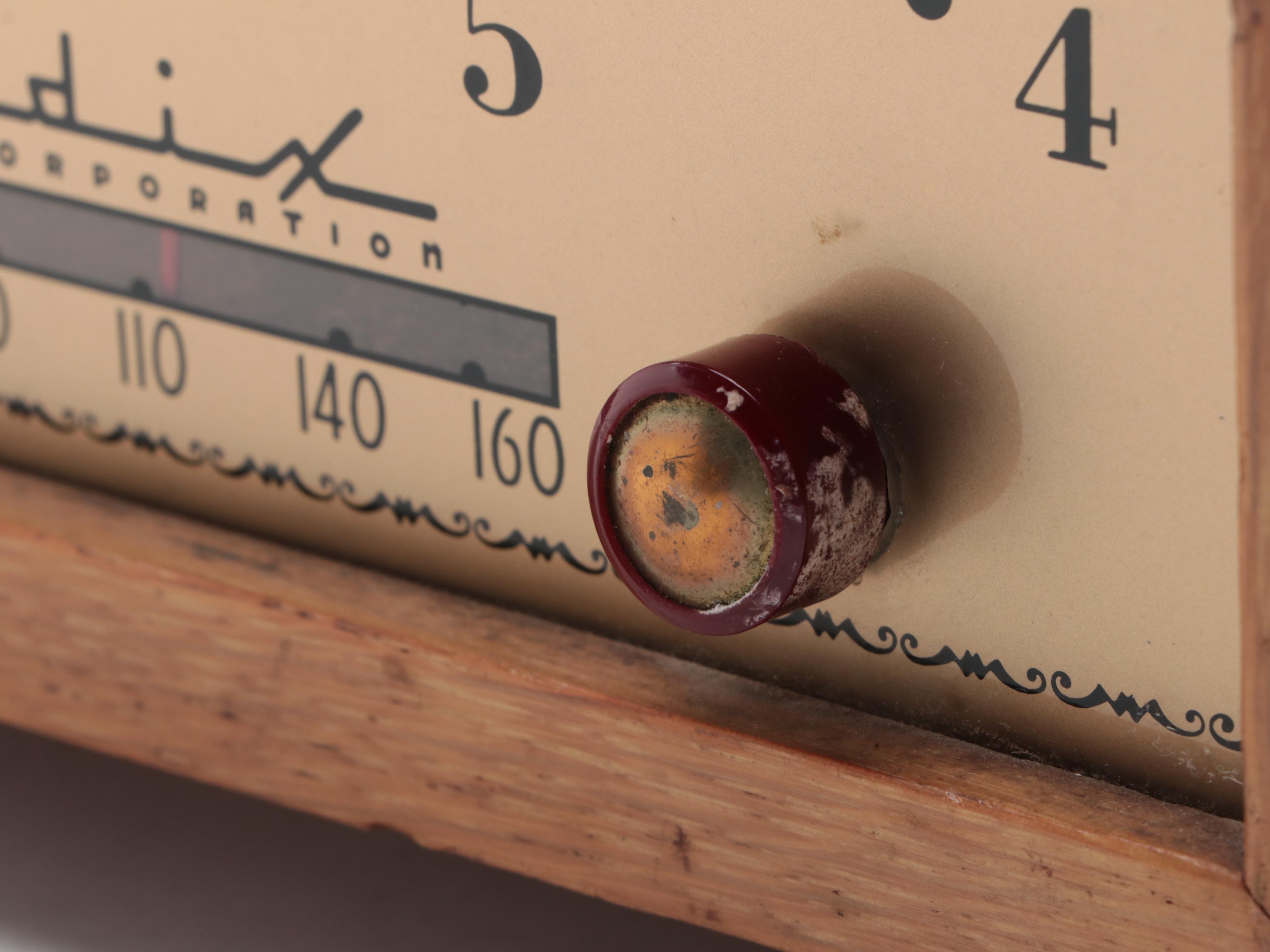 Bendix Aviation Corp Alarm Clock AM Radio in Oak Finish, Mid-20th Century