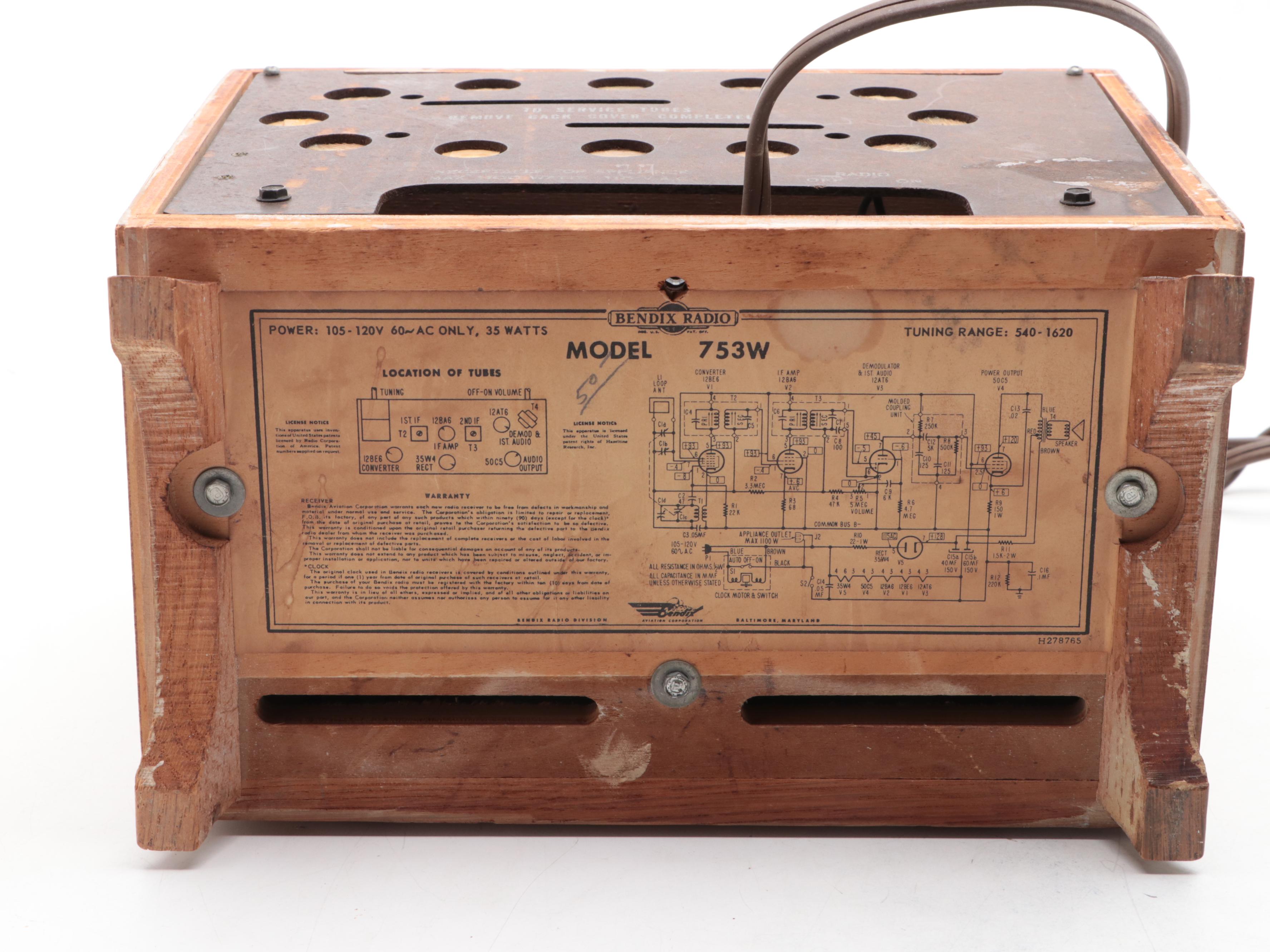 Bendix Aviation Corp Alarm Clock AM Radio in Oak Finish, Mid-20th Century