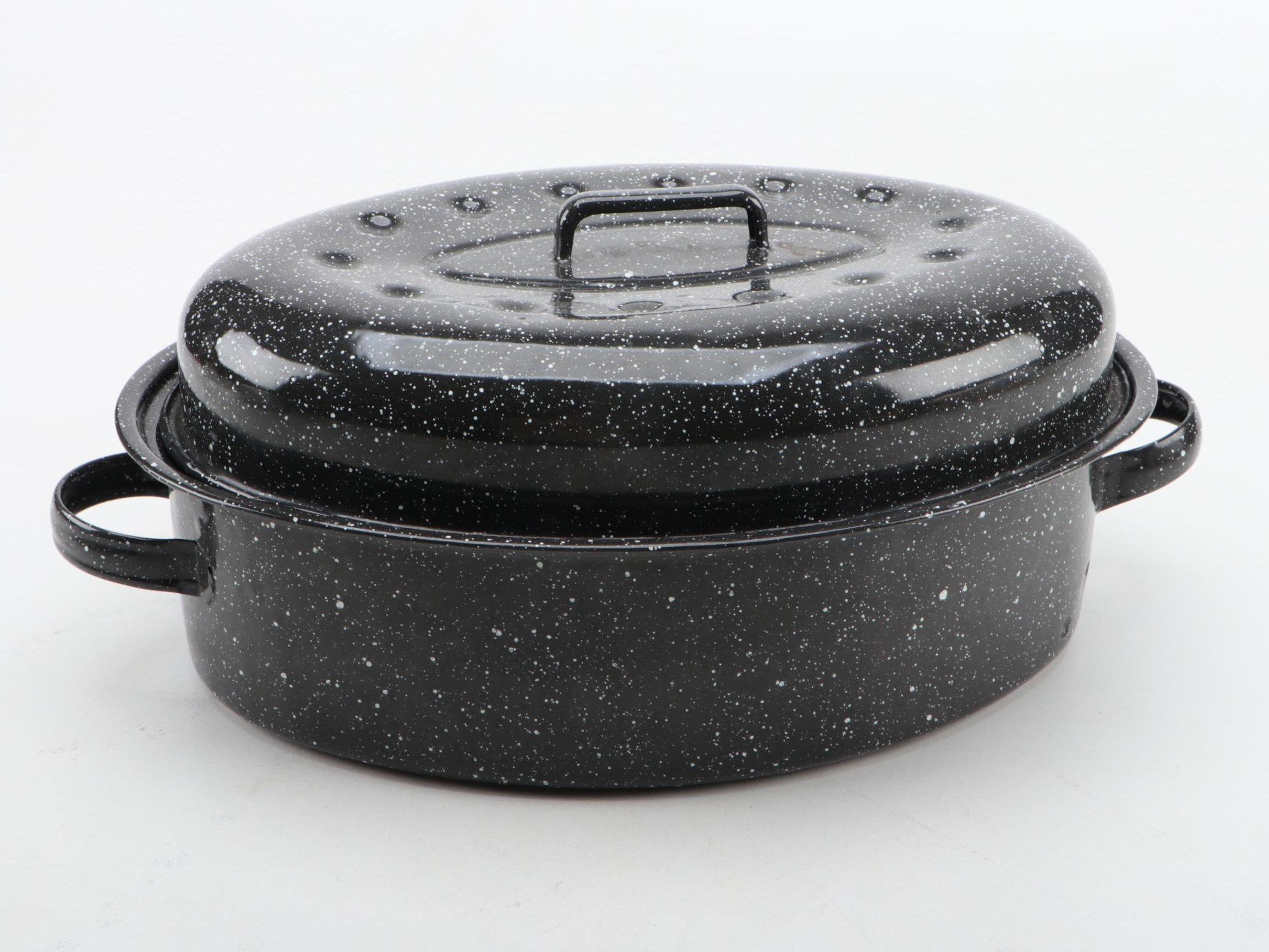 Wagner Covered Roaster with Other Speckled Black Enamel Roaster