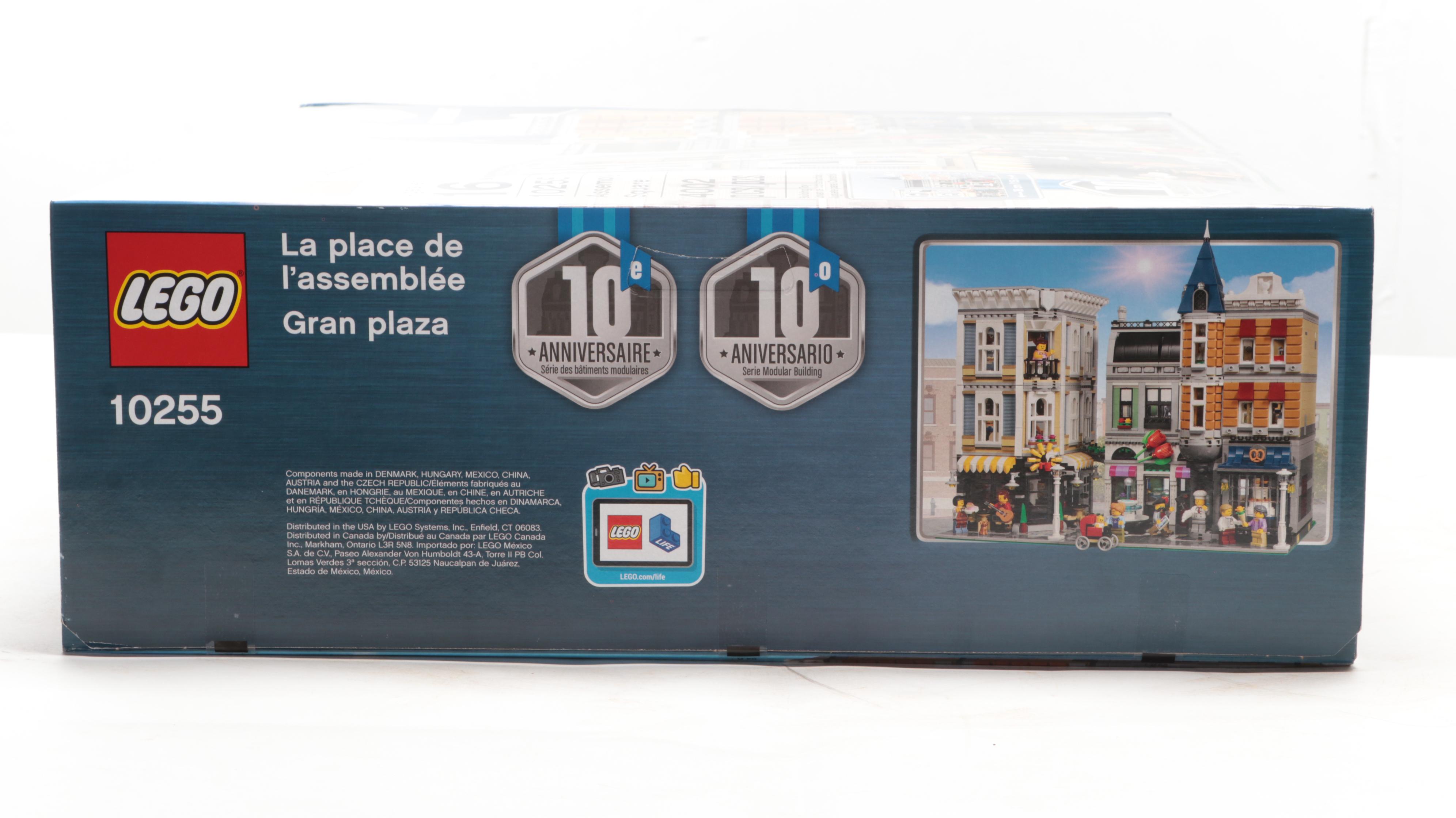 LEGO Creator Assembly Square
