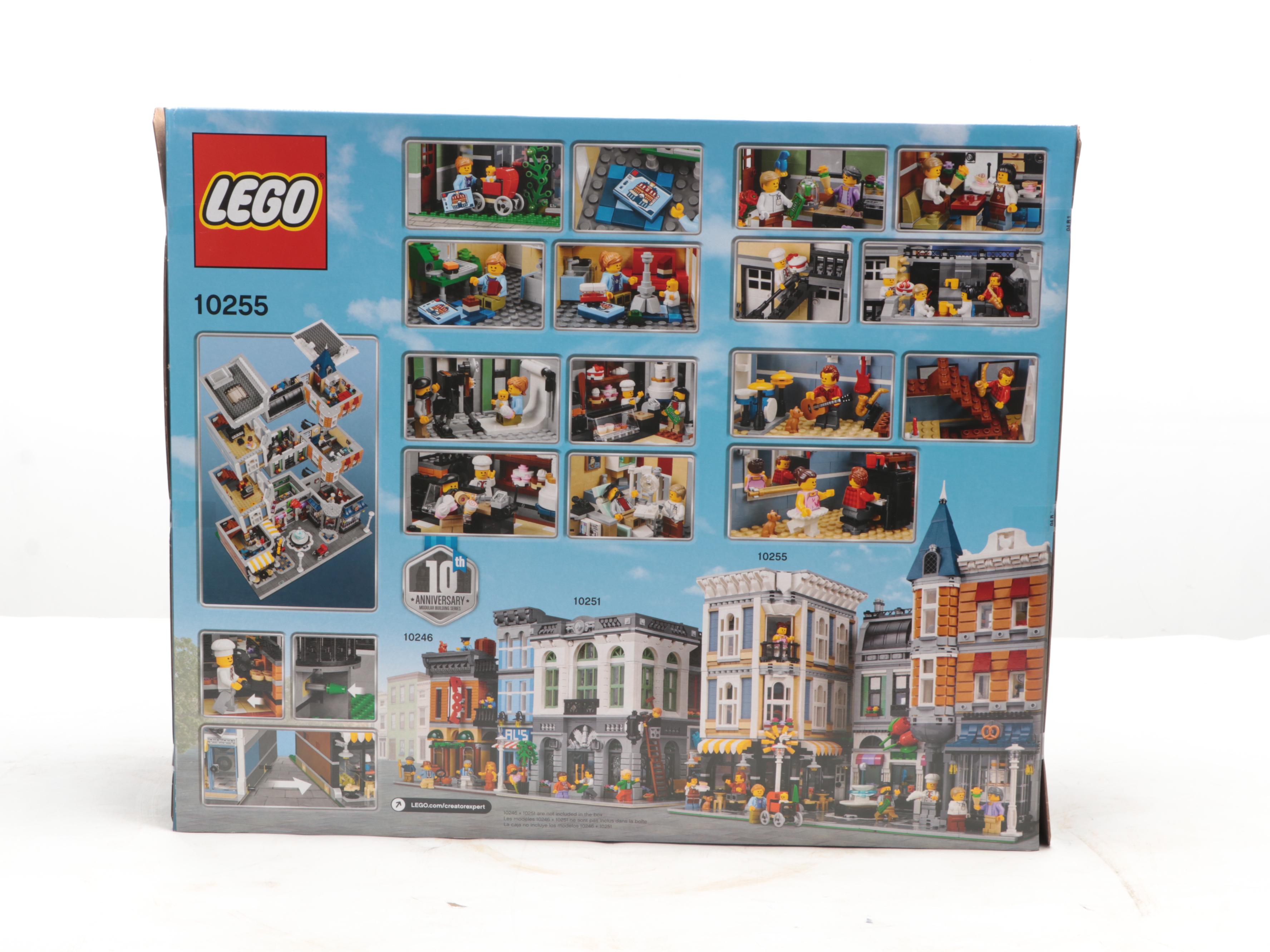 LEGO Creator Assembly Square