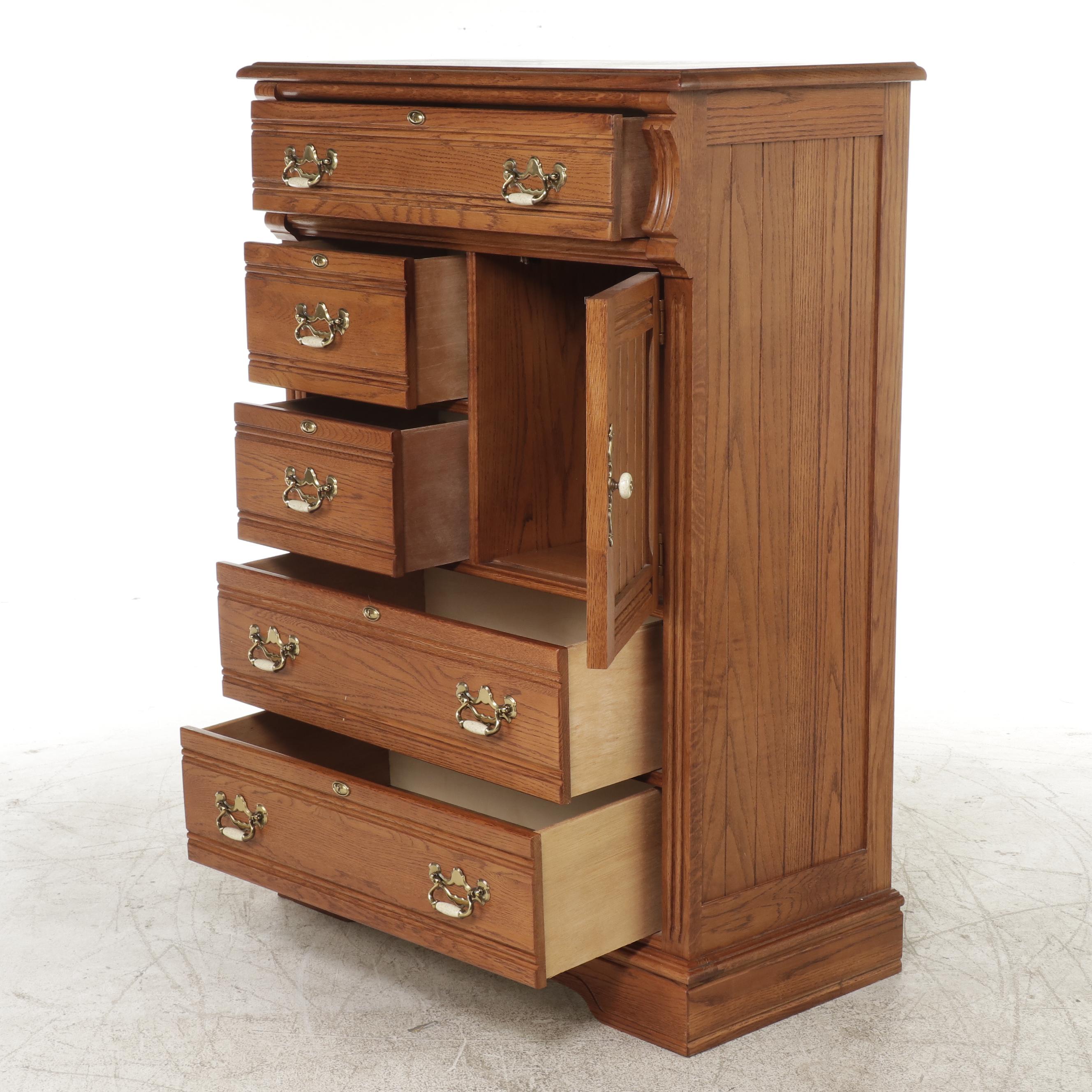 Lexington Victorian Style Oak Chifferobe