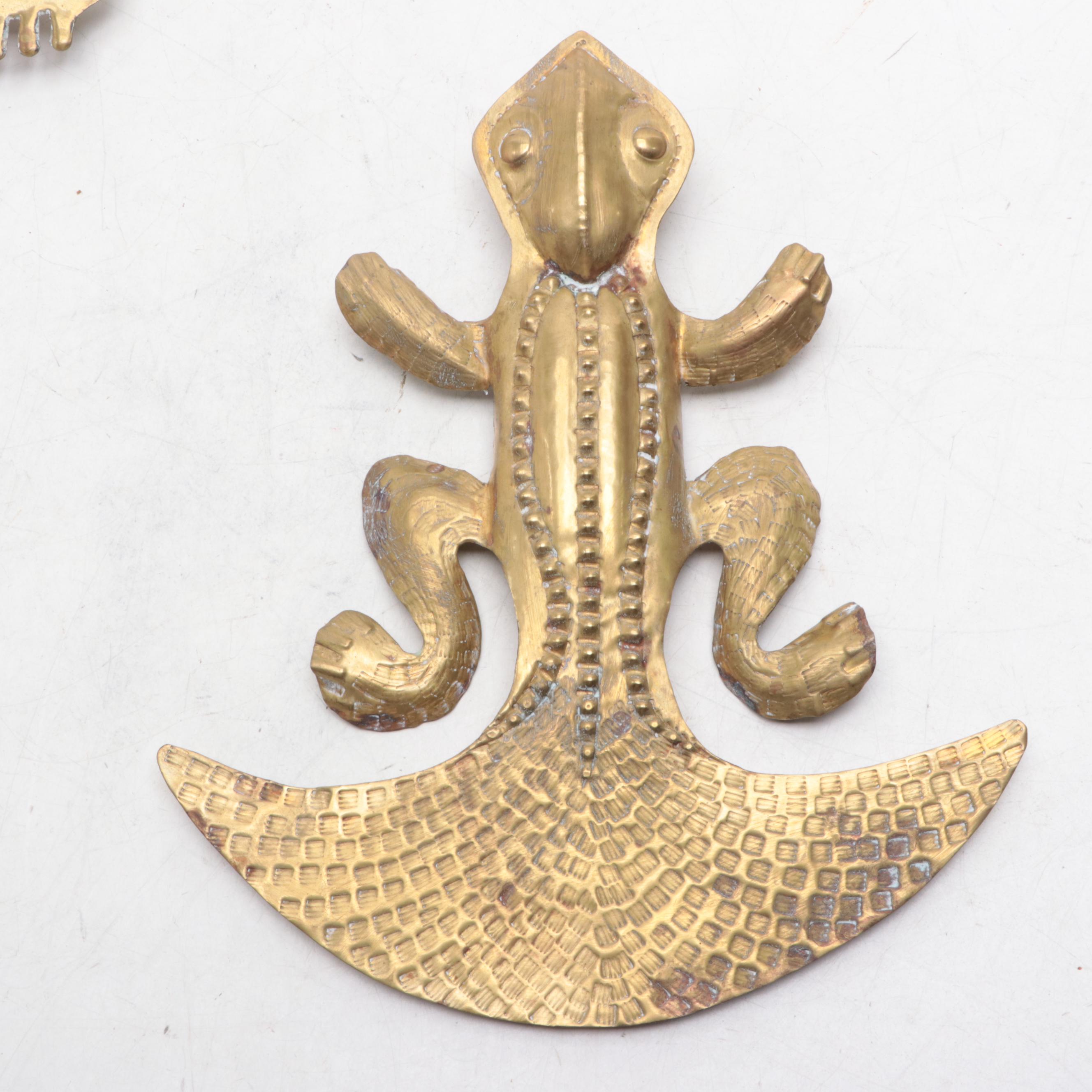 Amulet Motif Brass Wall Decor with More Metal Hanging Wall Decorations
