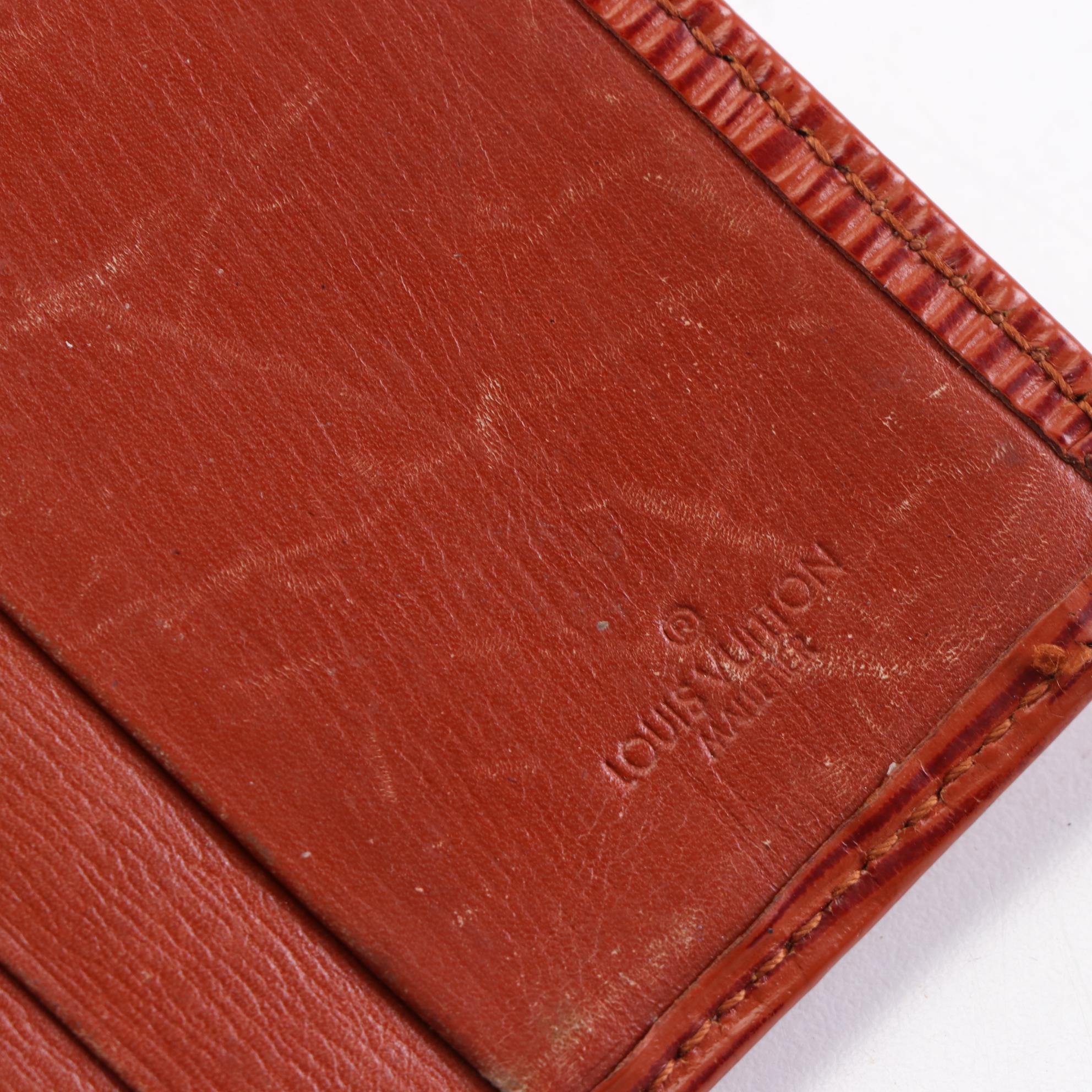 Louis Vuitton Malletier Bifold Wallet in Kenyan Fawn Epi Leather