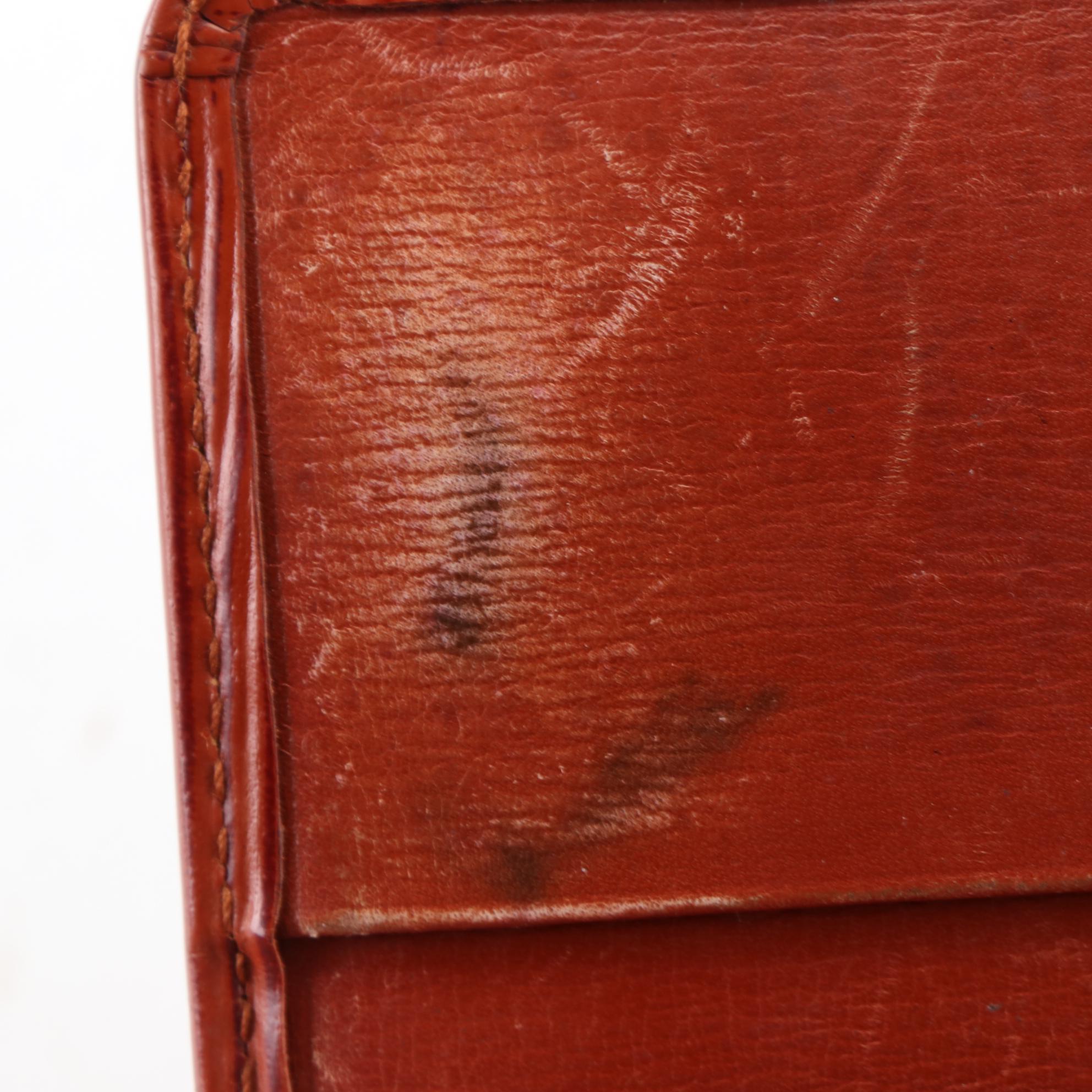 Louis Vuitton Malletier Bifold Wallet in Kenyan Fawn Epi Leather