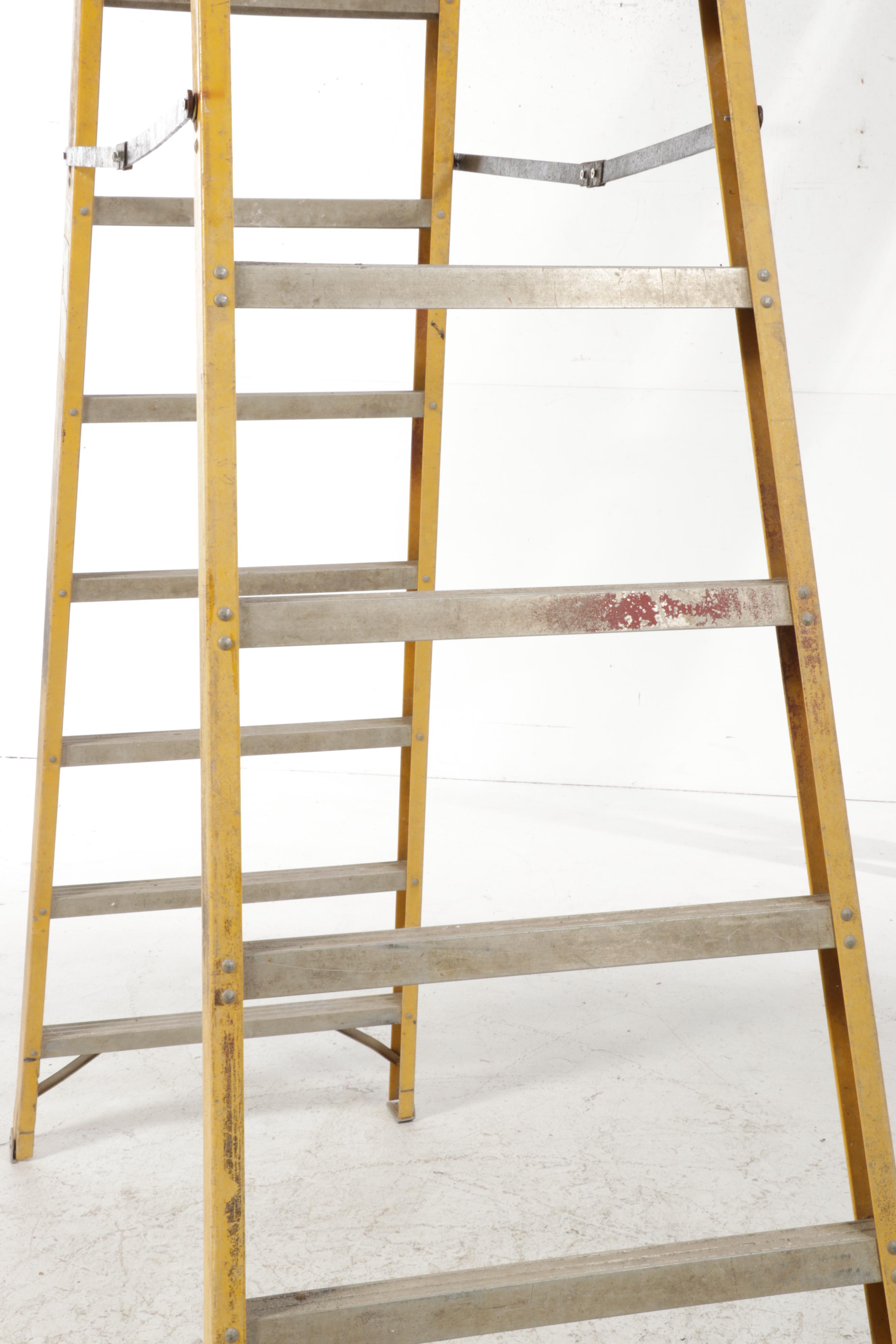 Werner Saf-T-Master D1124-2 24' Ladder with Bauer Step Ladder