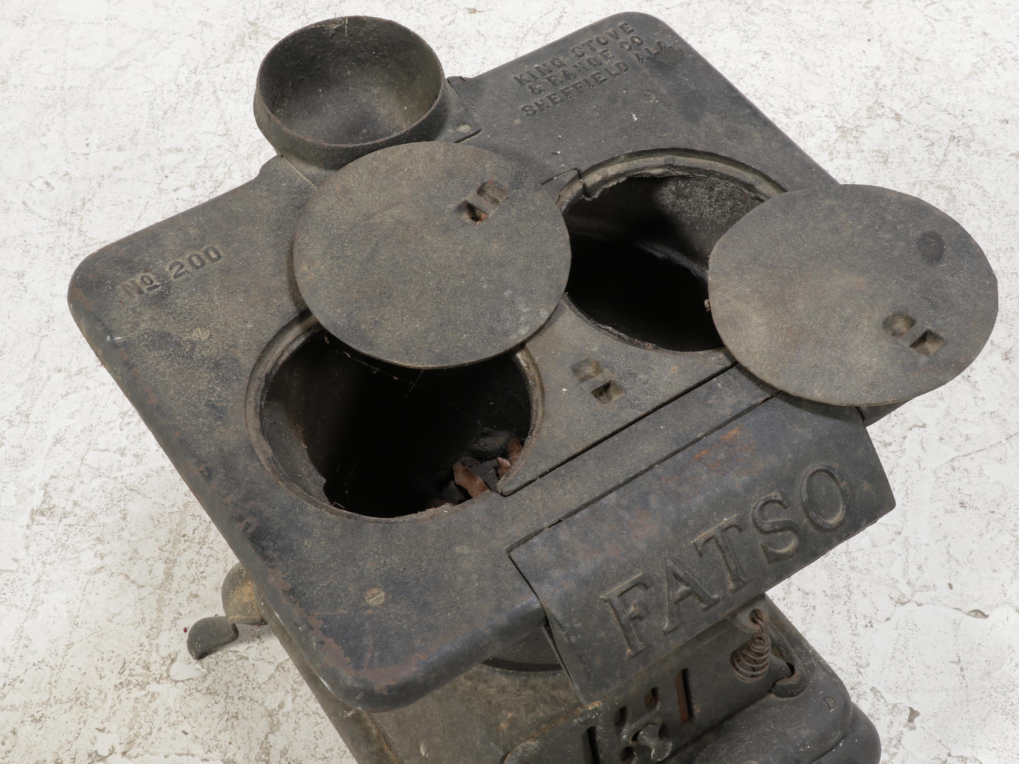 King Stove & Range Co. Fatso No. 200 Cast Iron Stove, Early 20th Century