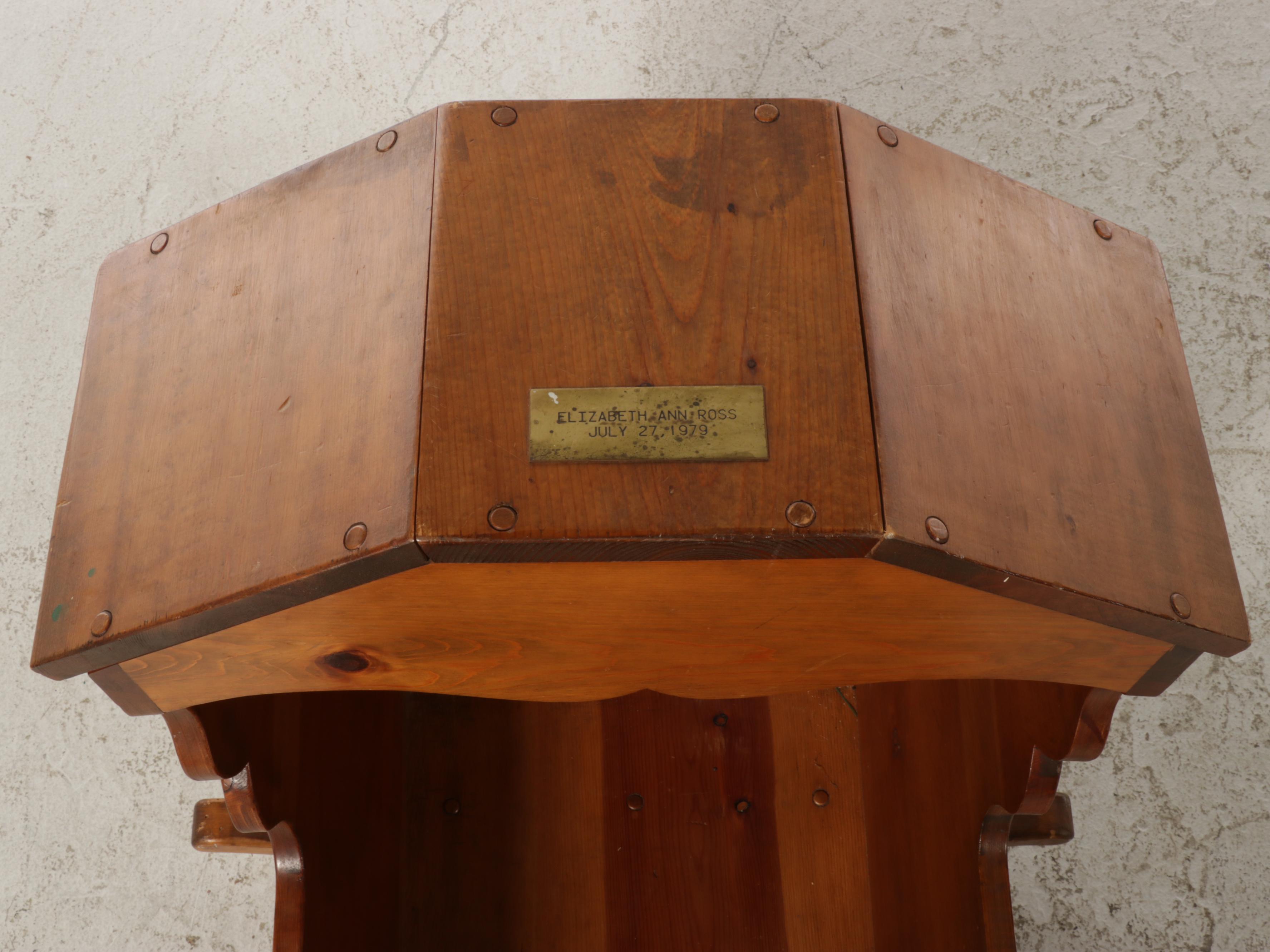 American Primitive Style Pine Hooded Cradle, Late 20th Century