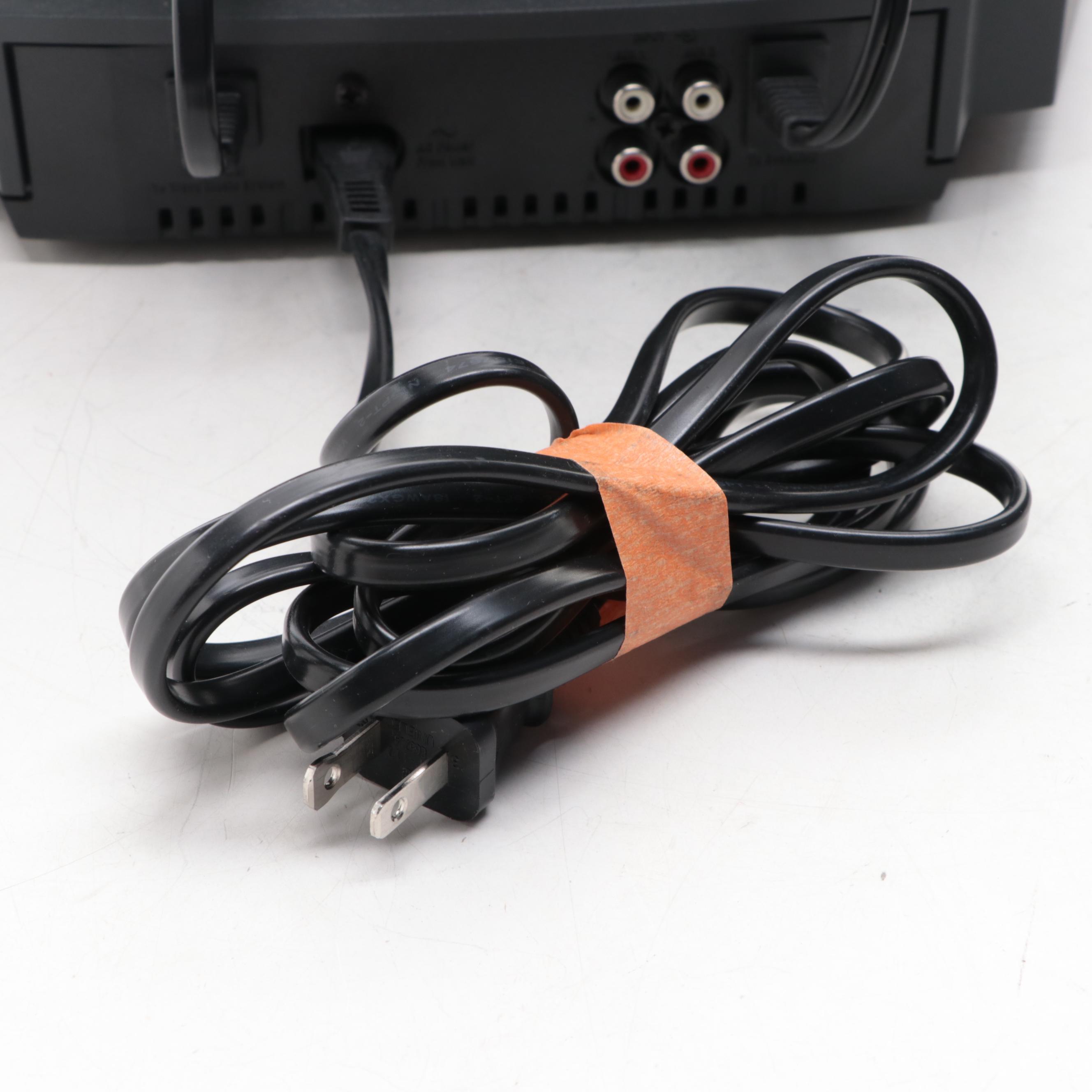 Bose Wave Radio with CD Player, Multi-CD Changer and Remotes