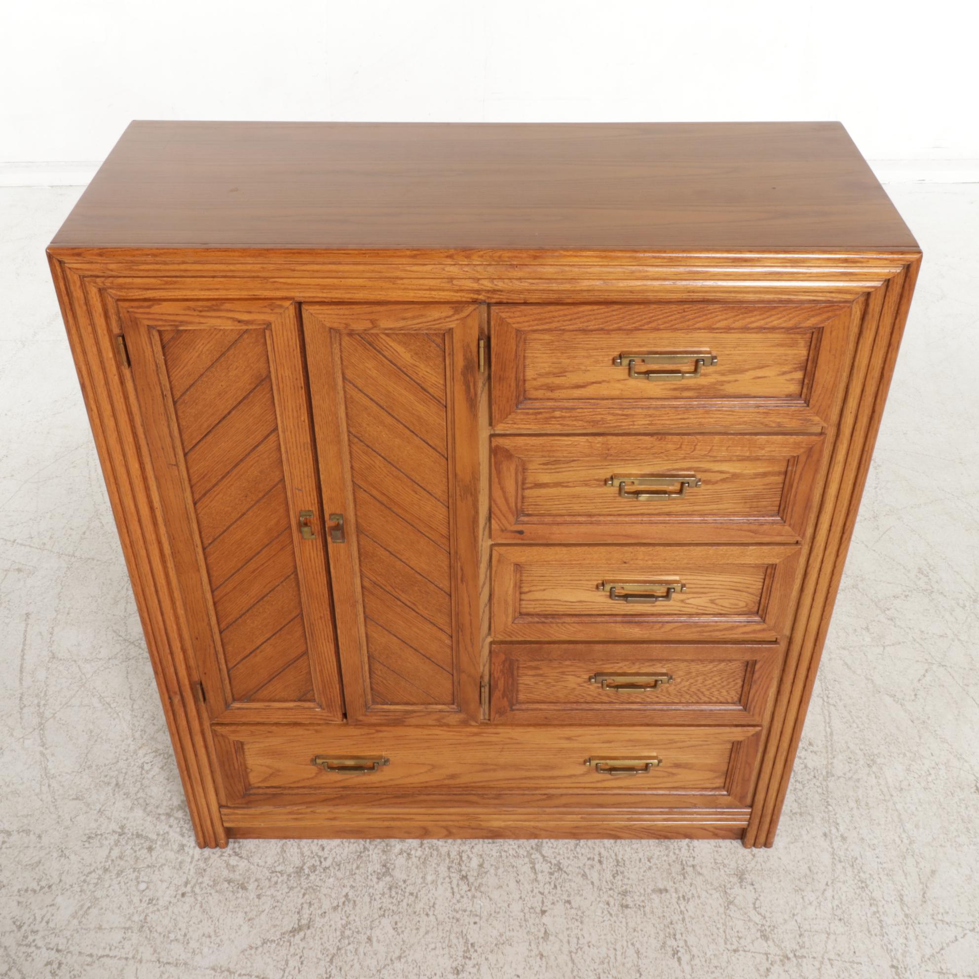 Broyhill Furniture Lenoir House Oak Finish Wardrobe