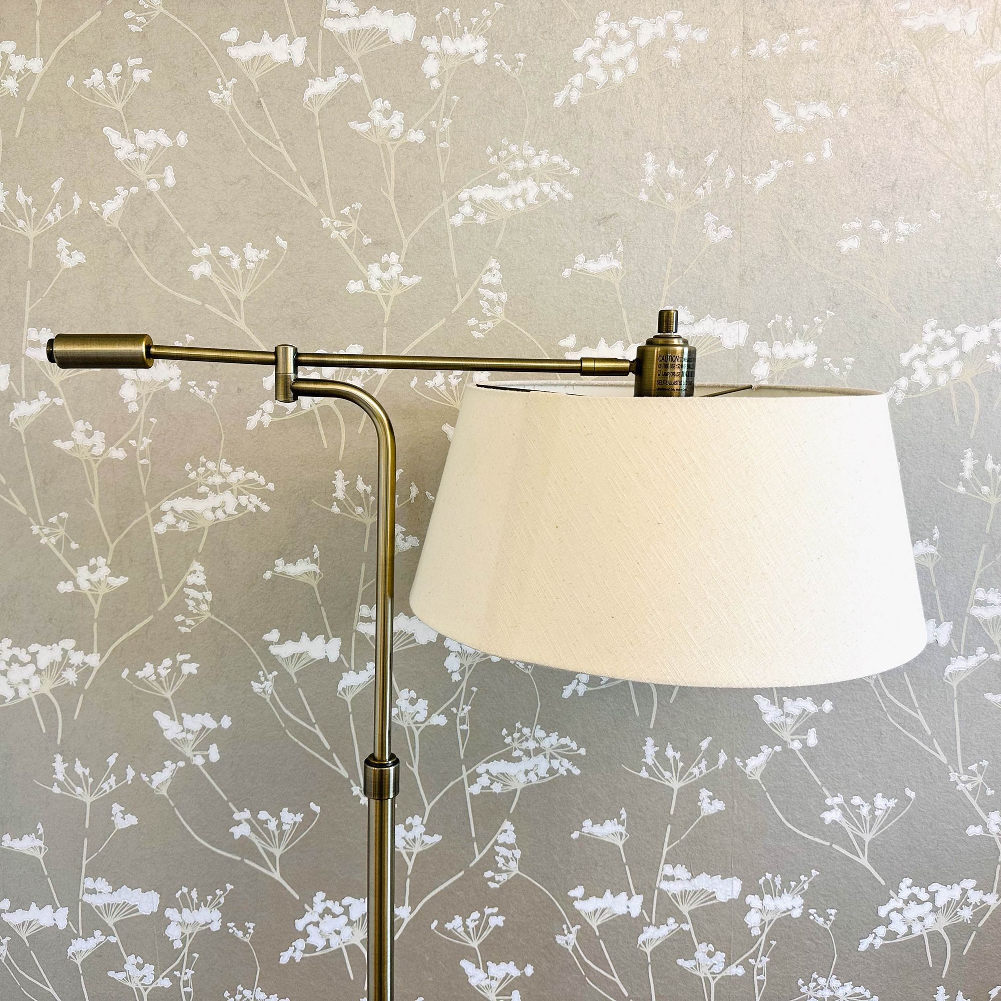 Oiled Brass Finish Contemporary Metal Floor Lamp