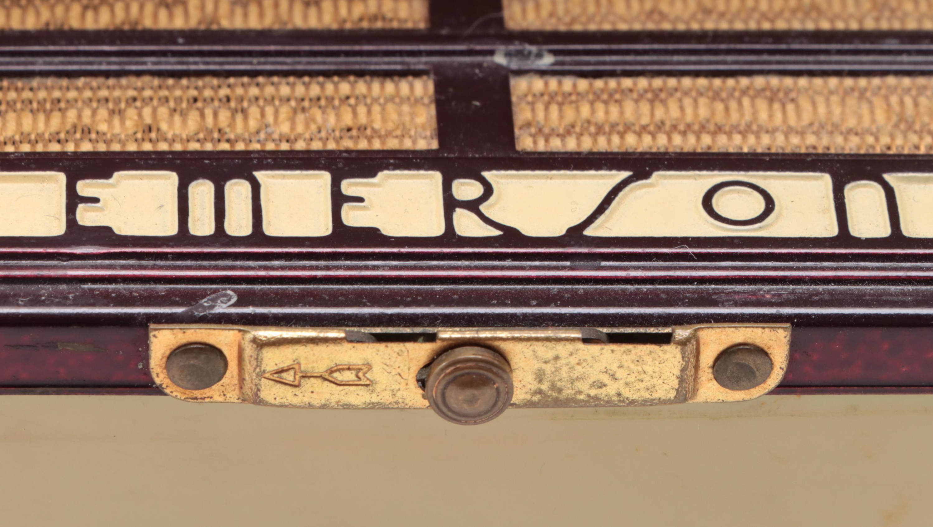 Emerson Model 508 Portable Radio, 1945–1947