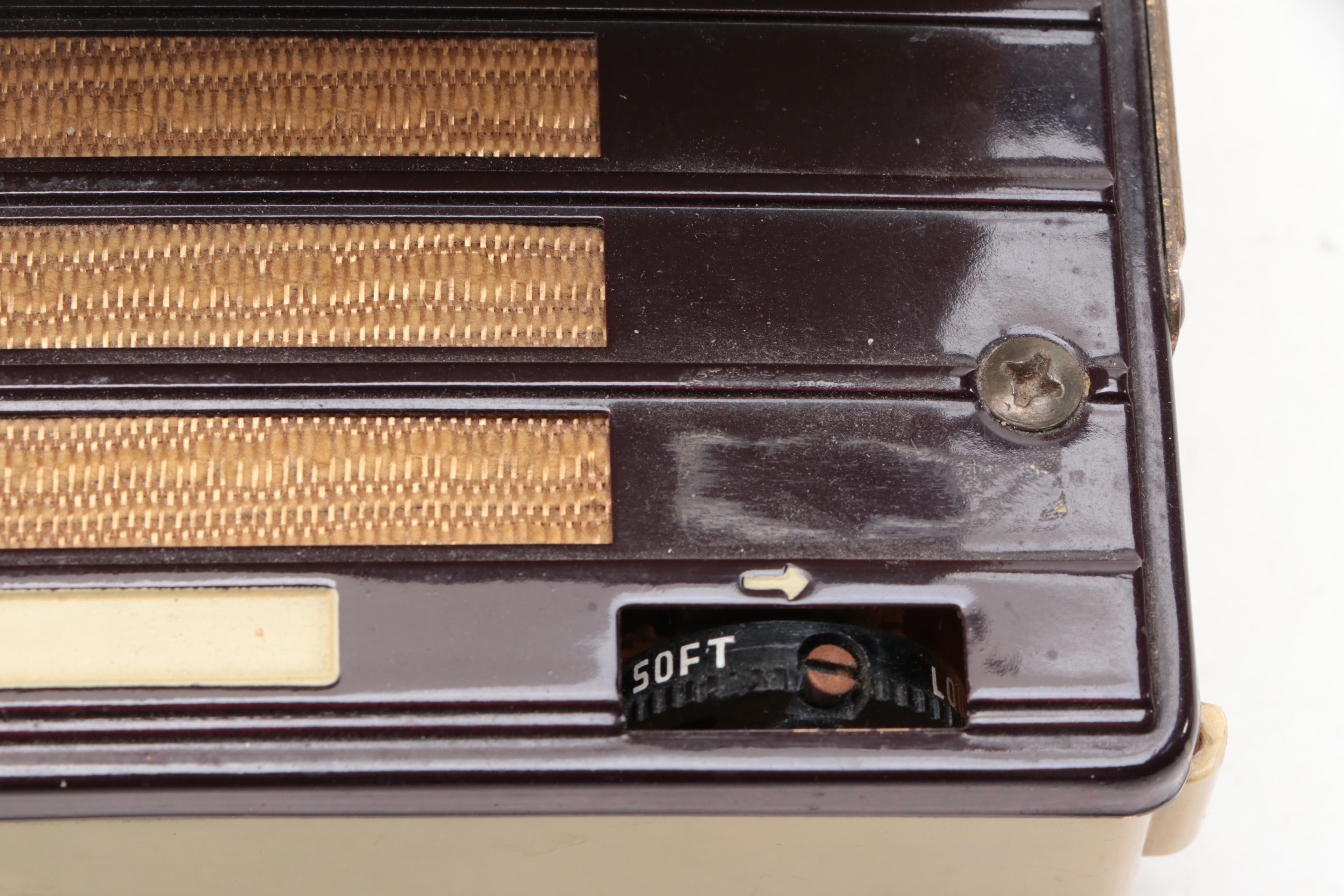 Emerson Model 508 Portable Radio, 1945–1947