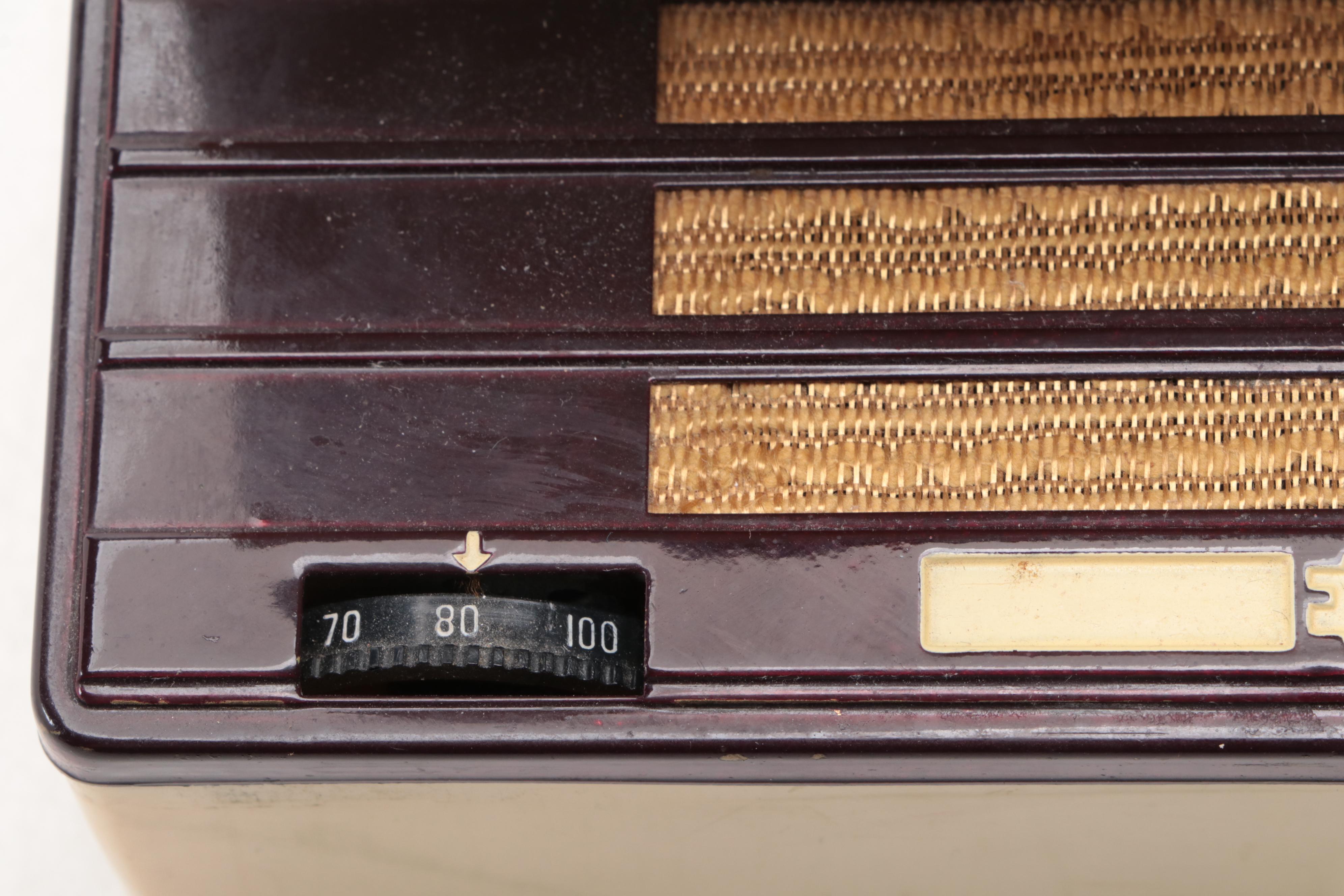 Emerson Model 508 Portable Radio, 1945–1947