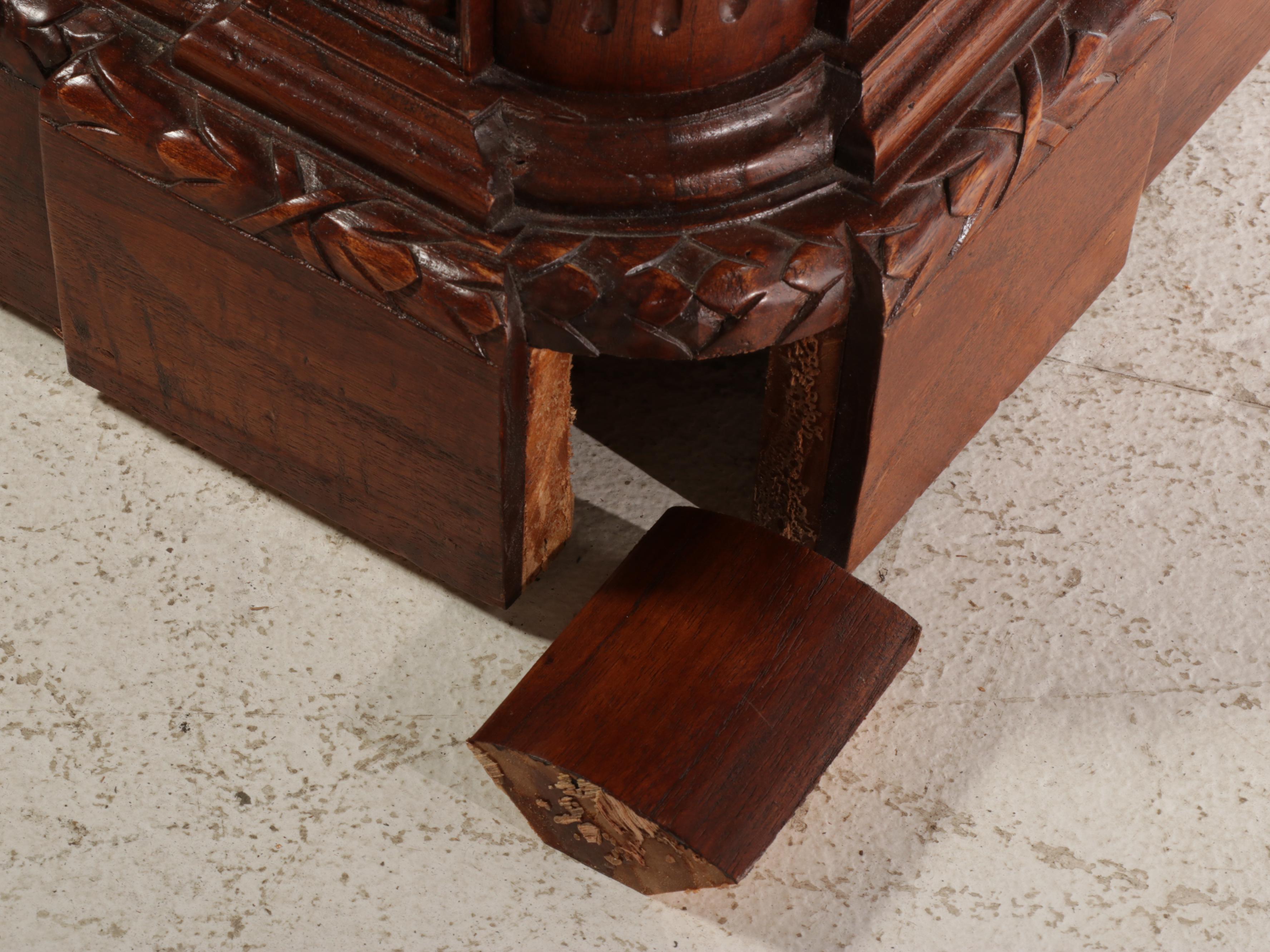 Replica HMS Resolute Carved Hardwood Desk