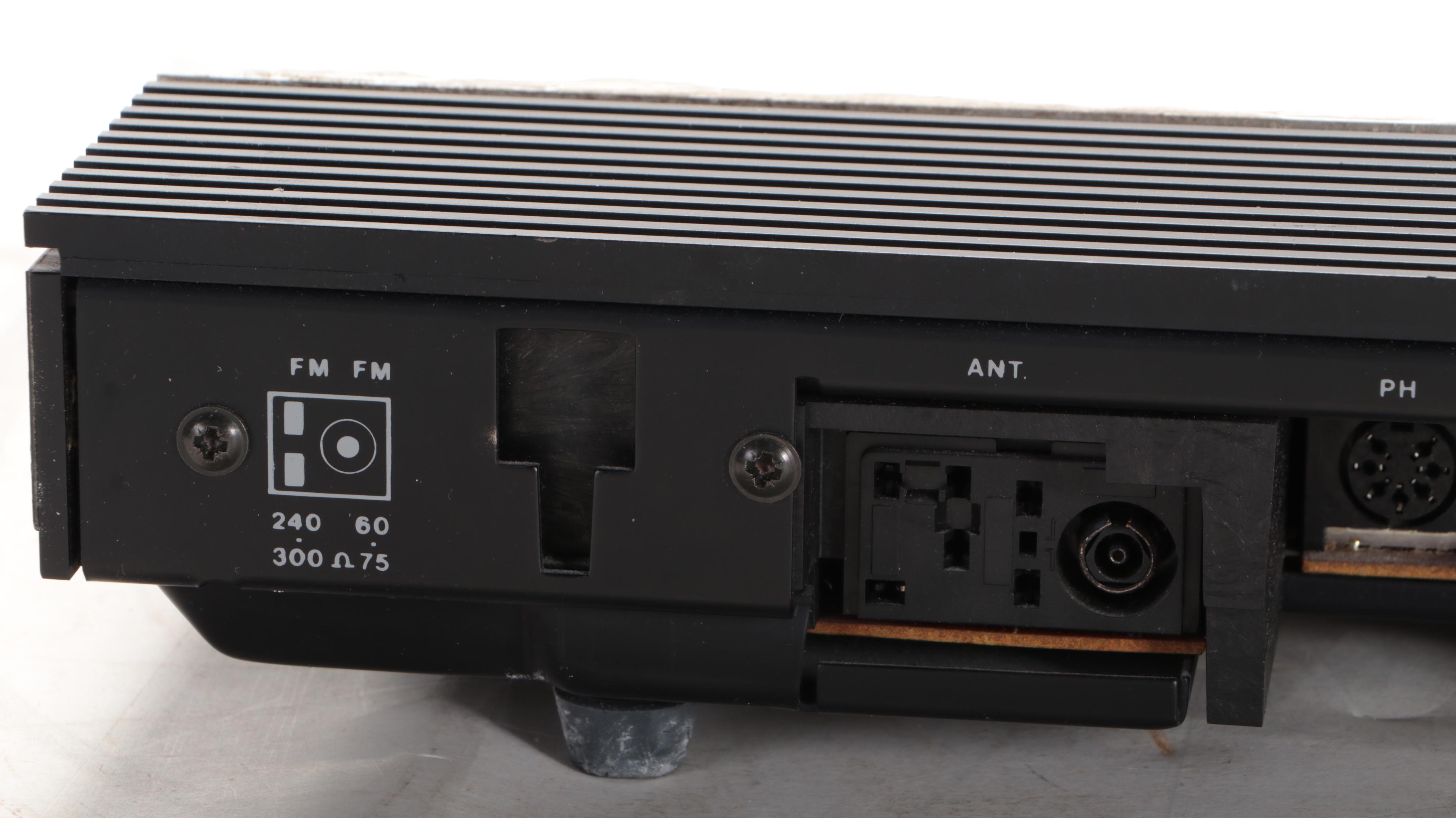 Bang & Olufsen Beomaster 3000 Tuner Amplifier With Remote