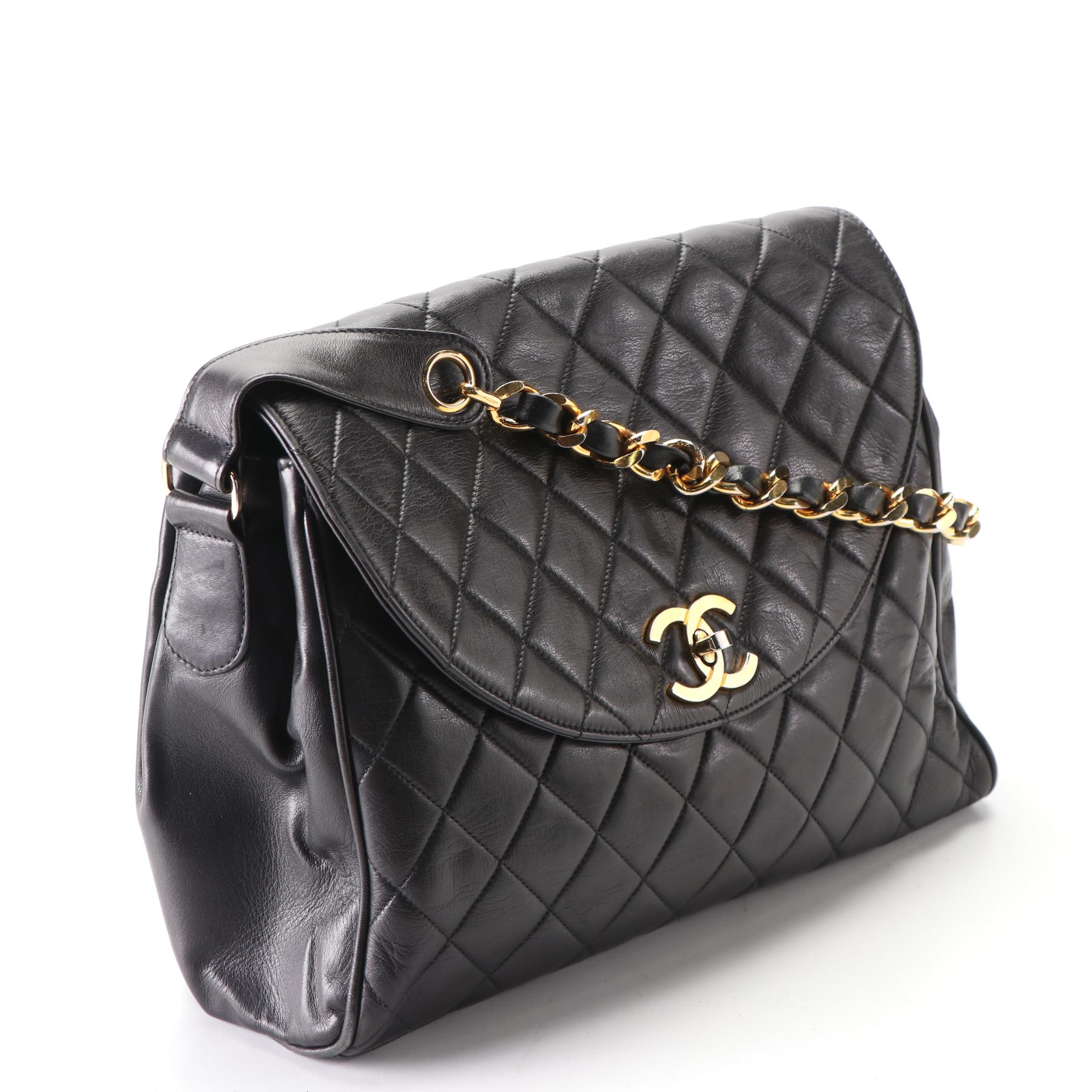 Chanel Flap Shoulder Bag in Black Matelassé Lambskin Leather
