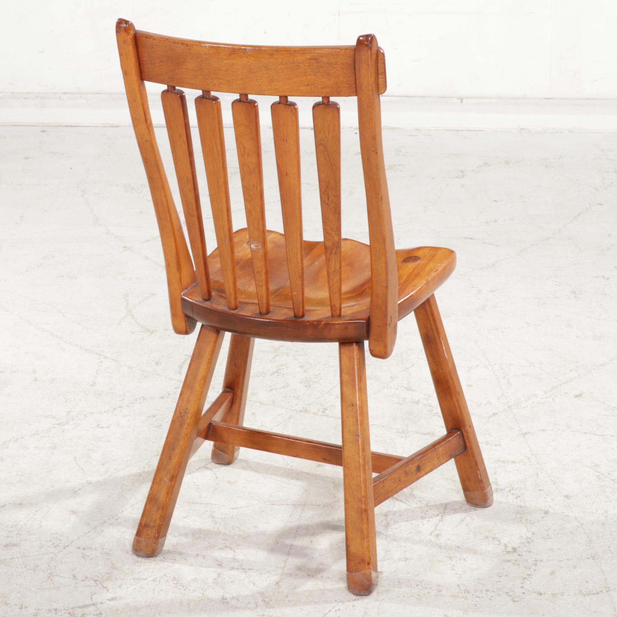 Cushman American Colonial Style Maple Dining Set