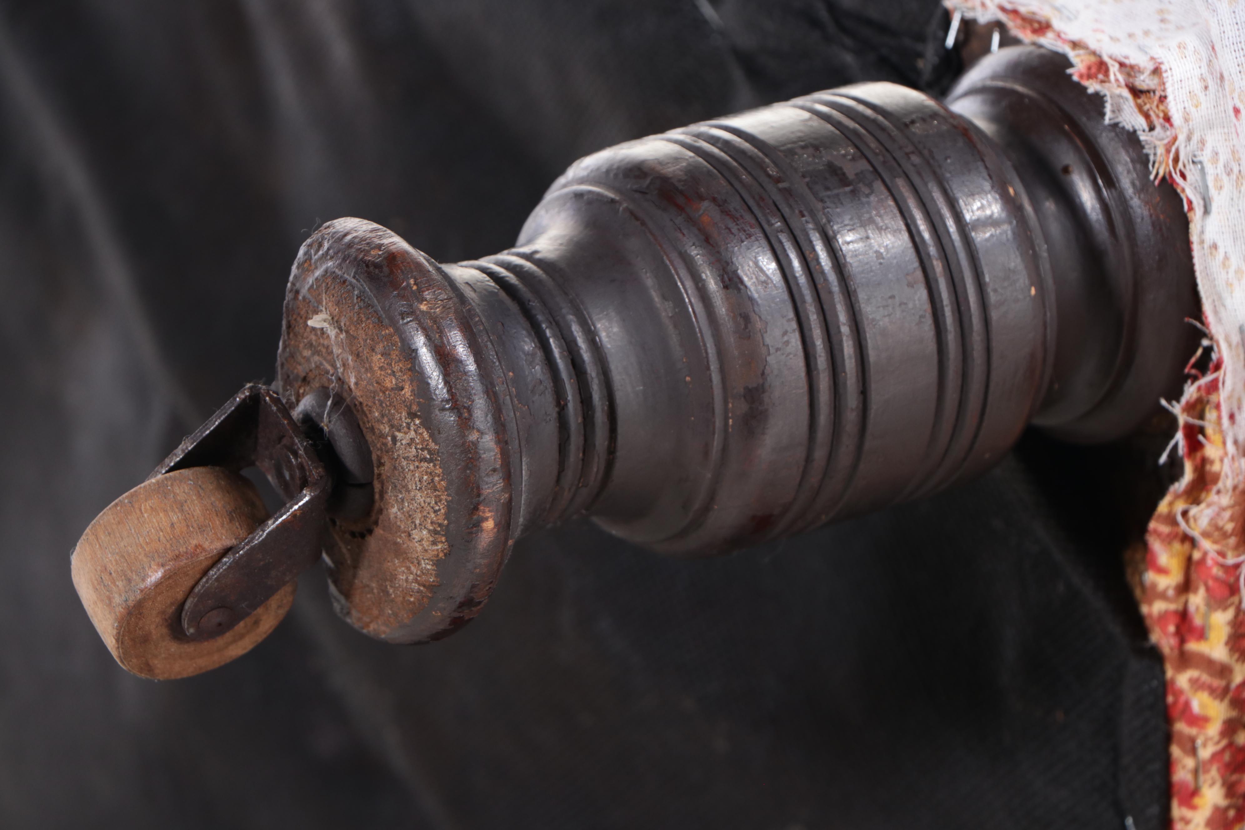 Large Victorian Custom-Upholstered Daybed, Late 19th Century