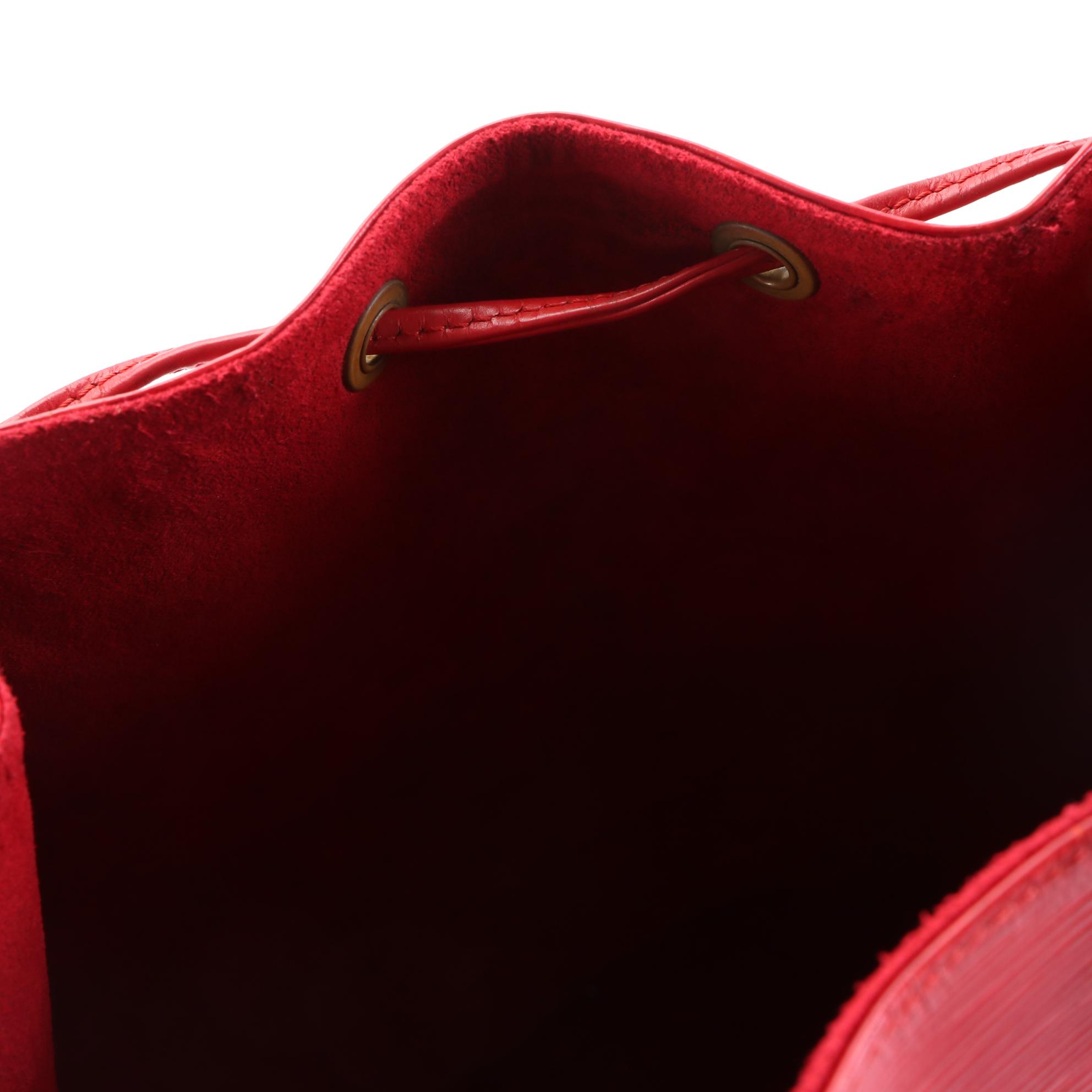 Louis Vuitton Noé Bucket Bag in Castilian Red Epi and Smooth Leather