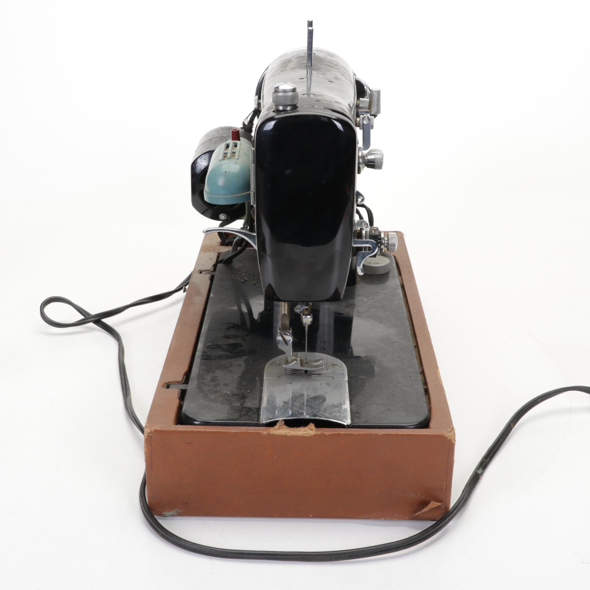 White Sewing Machine 628 Series with Added Light, Pedal and Accessories