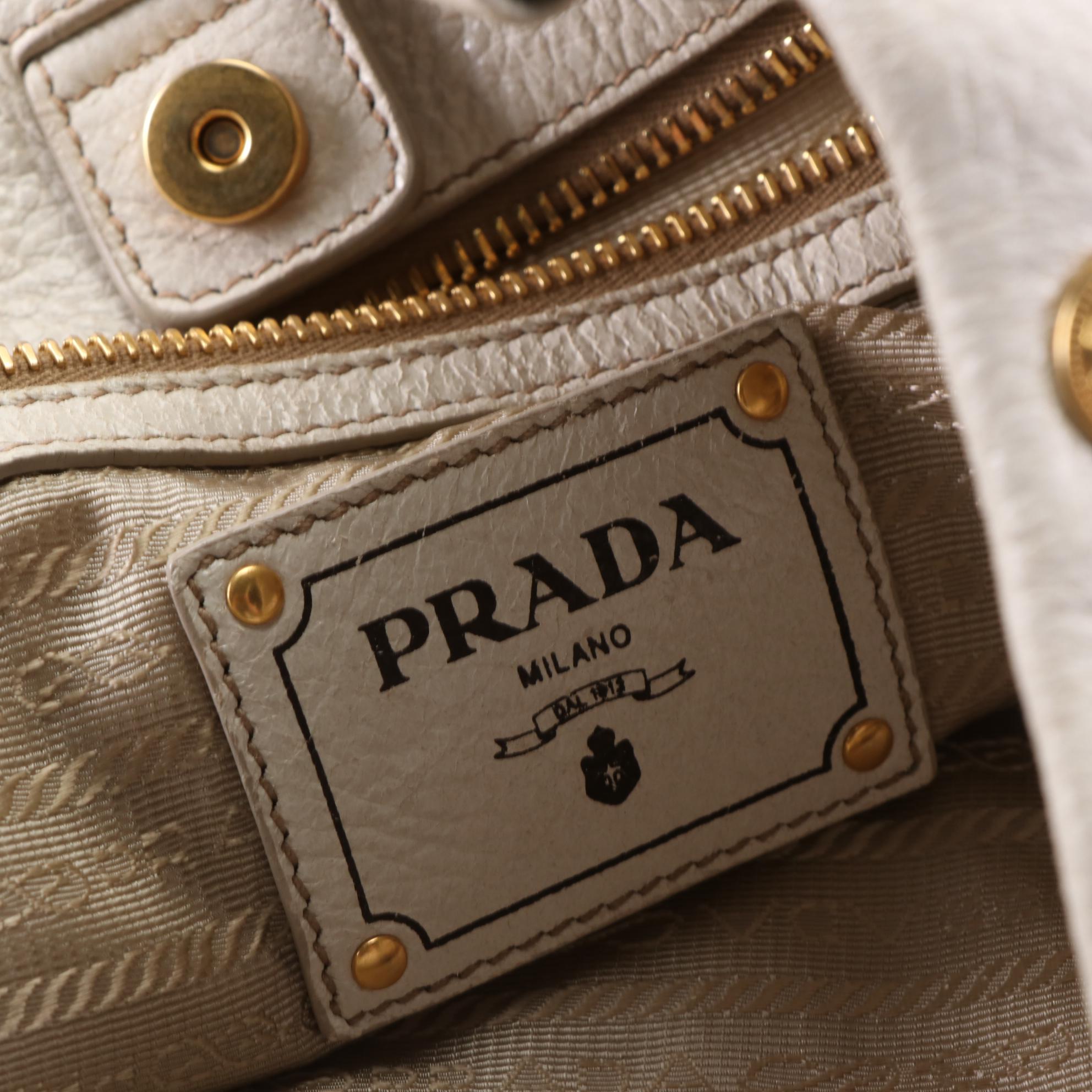 Prada Hobo Shoulder Bag in Cervo Lux Leather