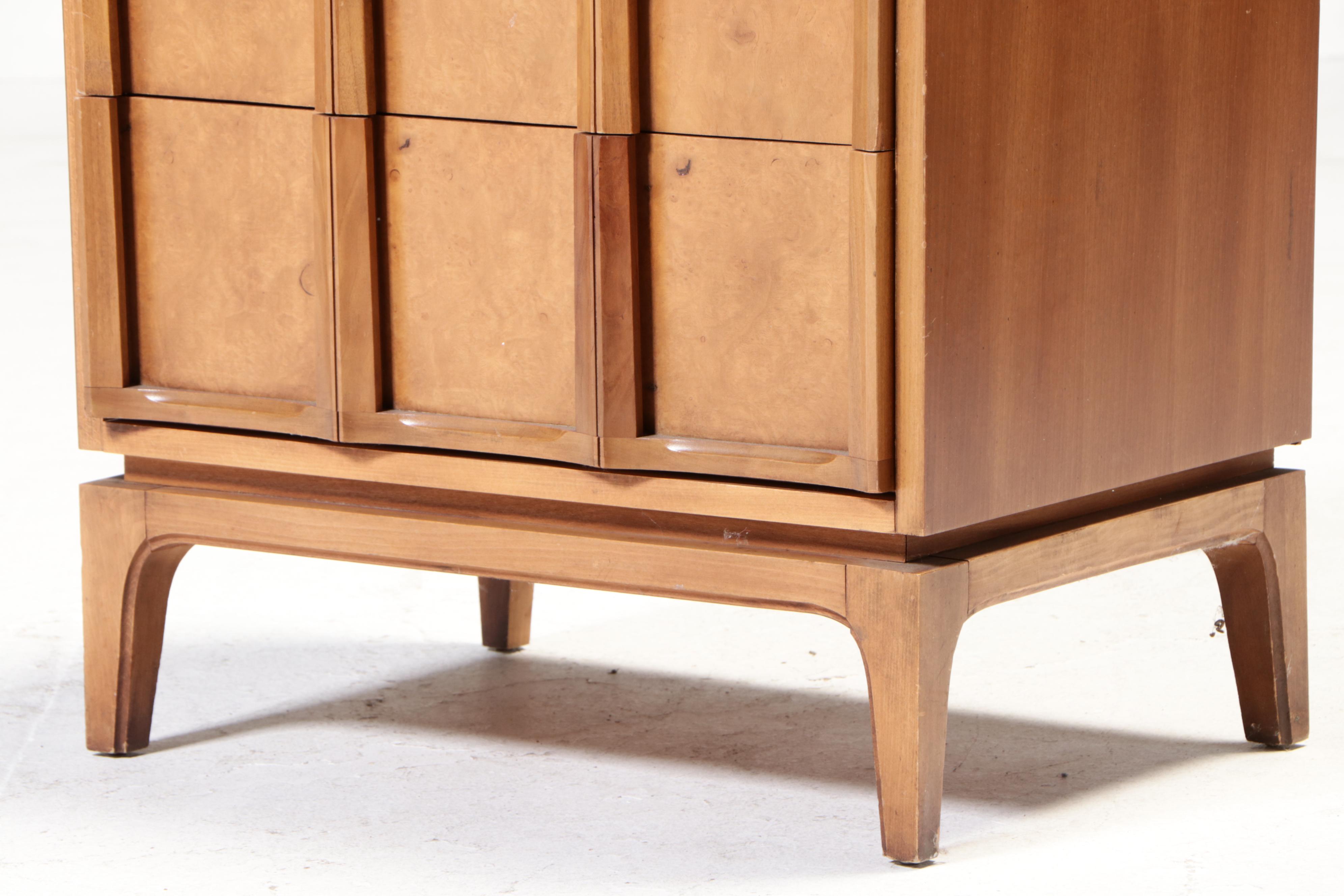 Thomasville Mid Century Modern Walnut Bedside Table