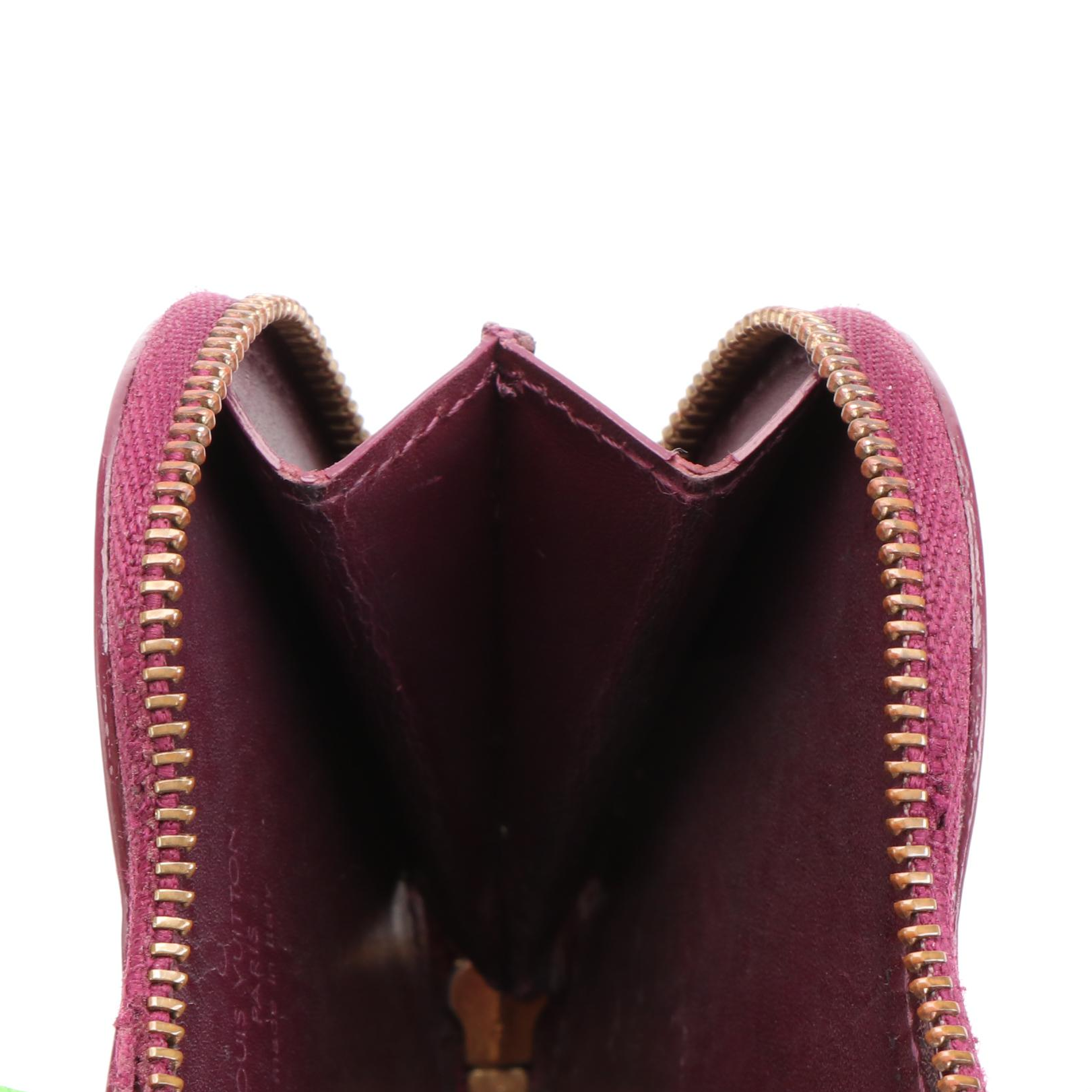 Louis Vuitton Heart Coin Purse in Monogram Vernis