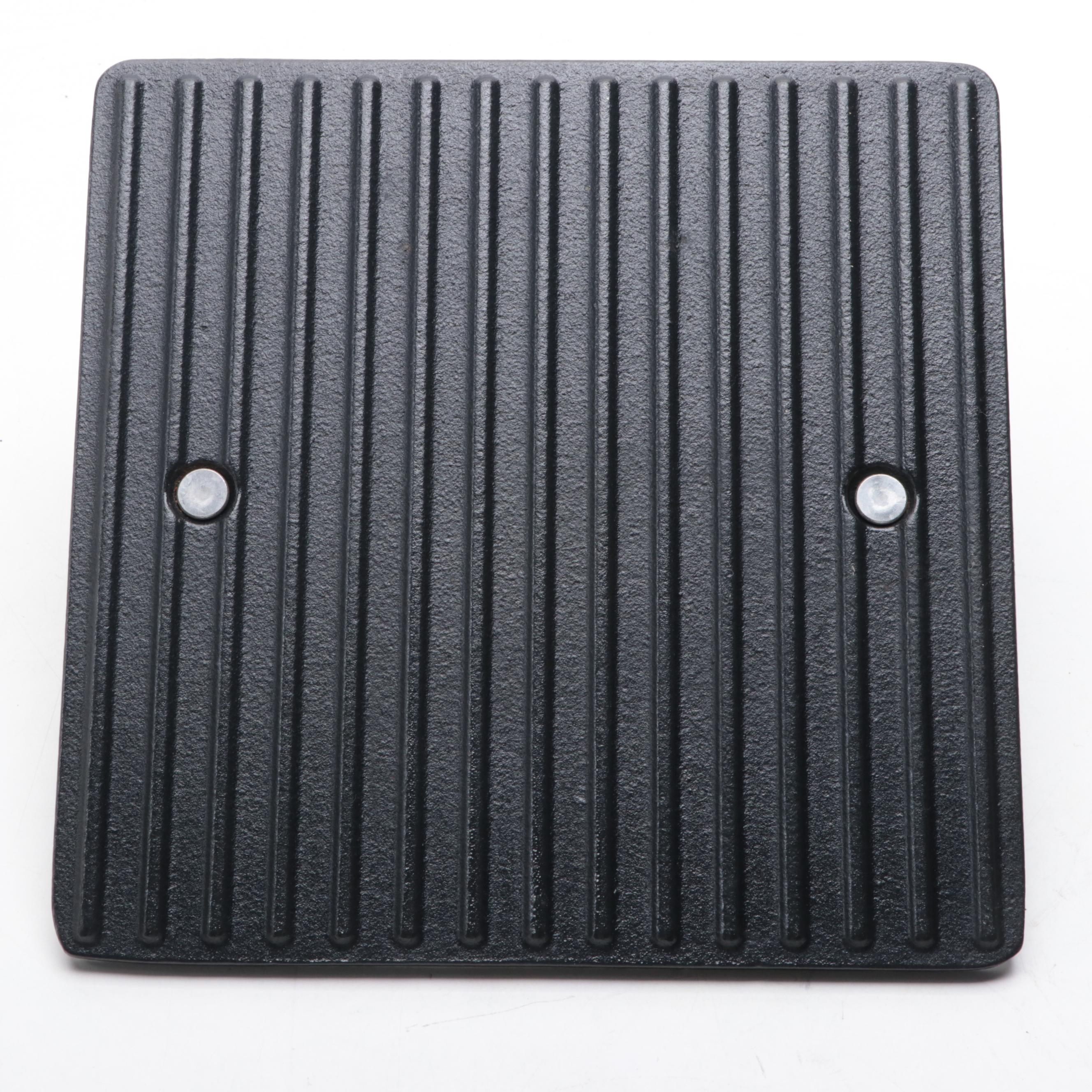 Dacor Cooktop Griddle, Lodge Cast Iron Pans, and More