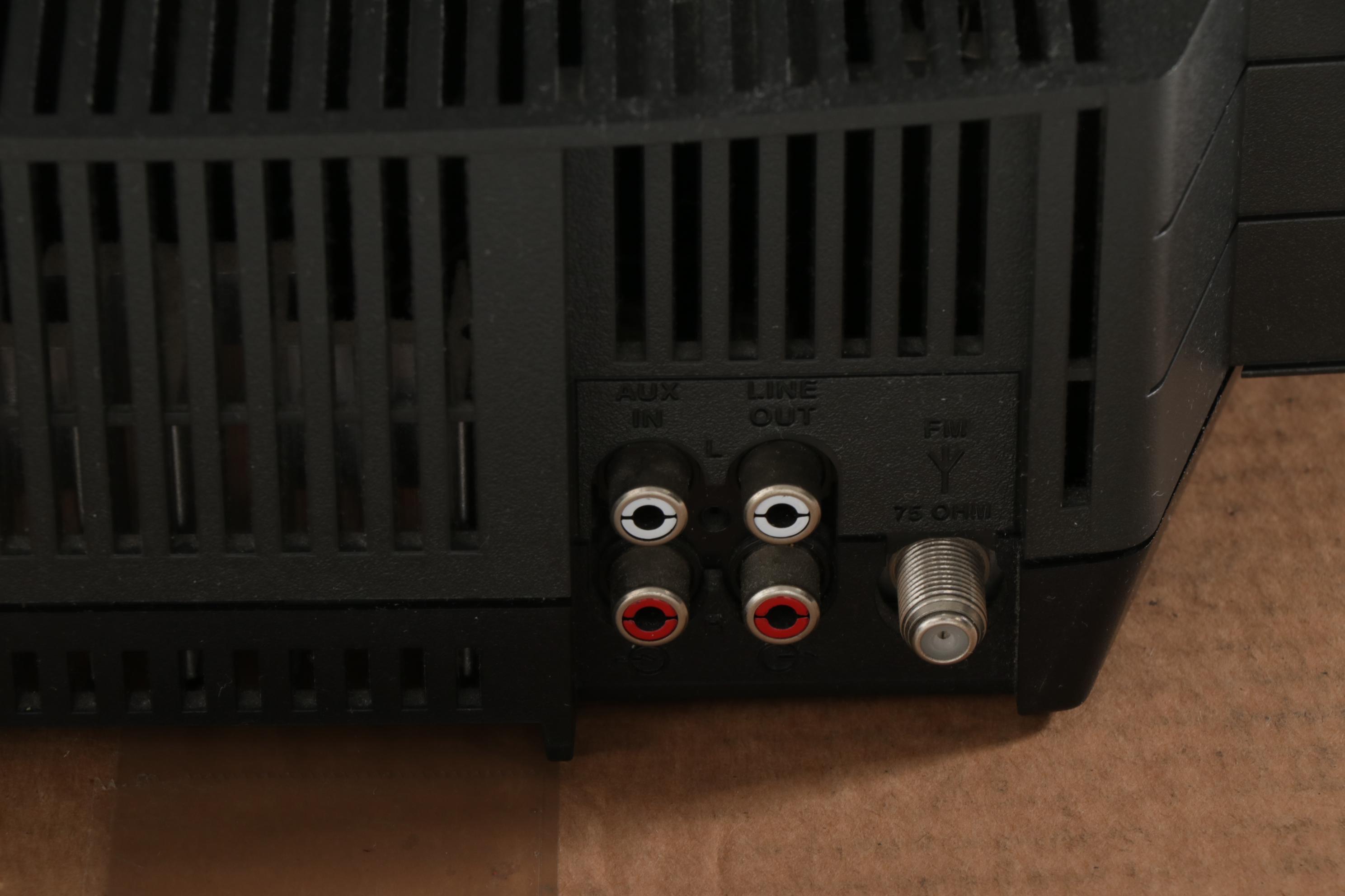 Bose Wave Radio and CD Player With Pedestal and Boss Dr Beat Metronome