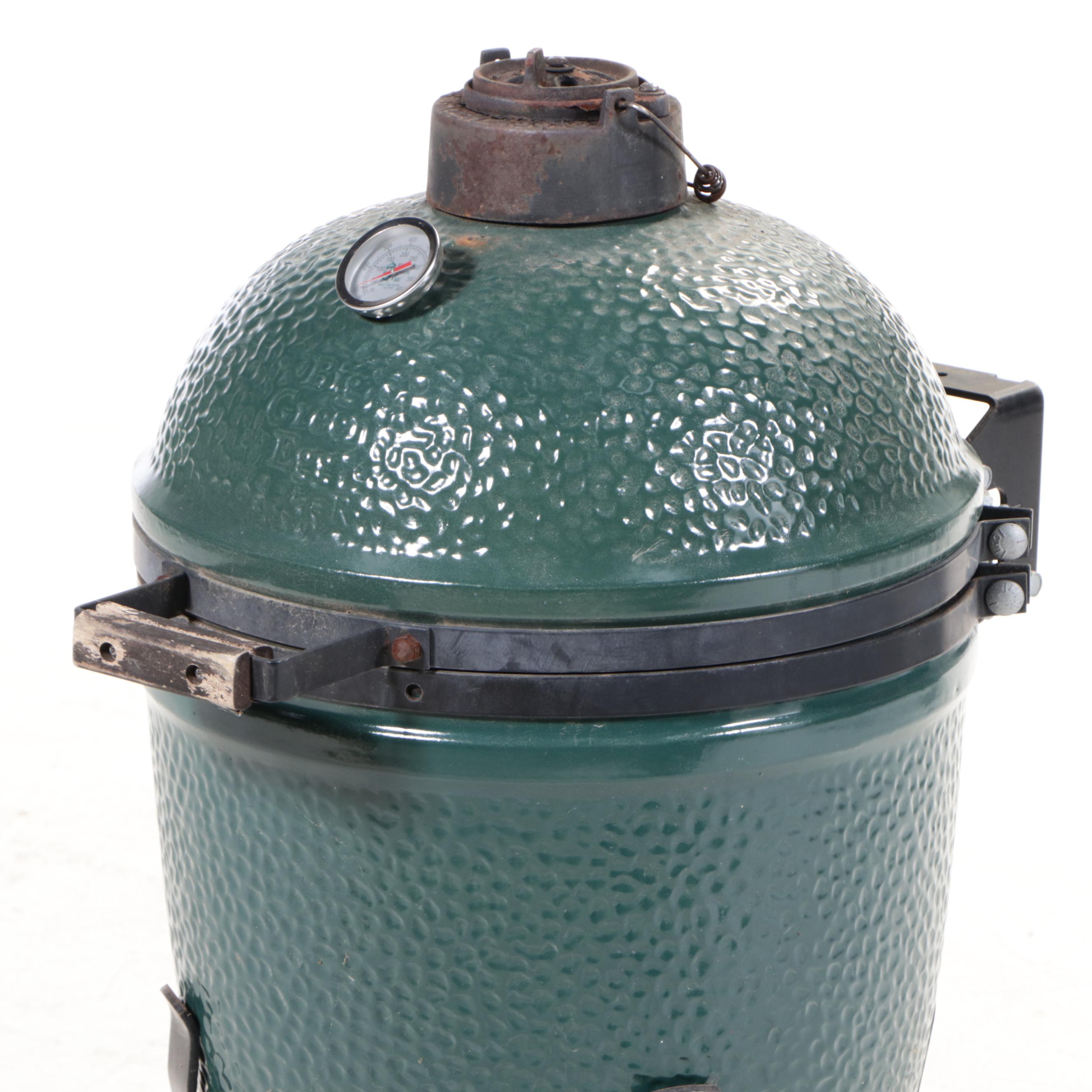 Big Green Egg Charcoal Grill
