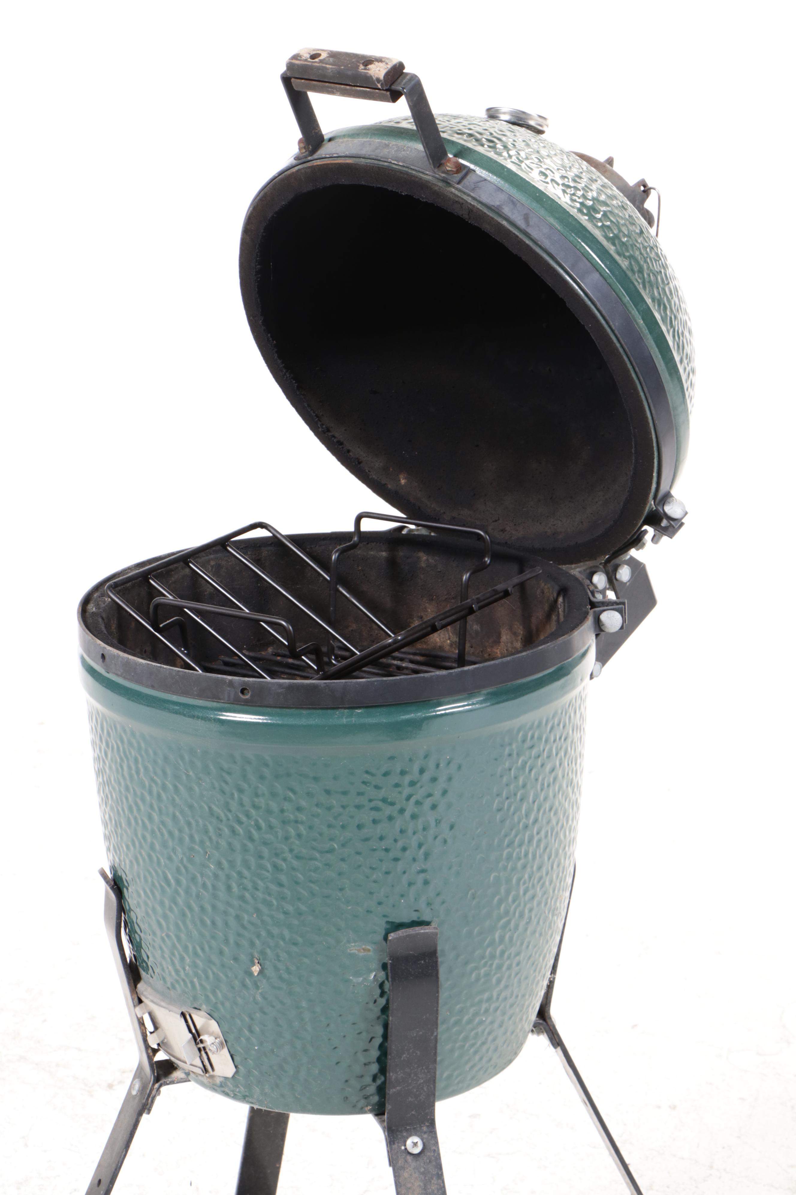 Big Green Egg Charcoal Grill