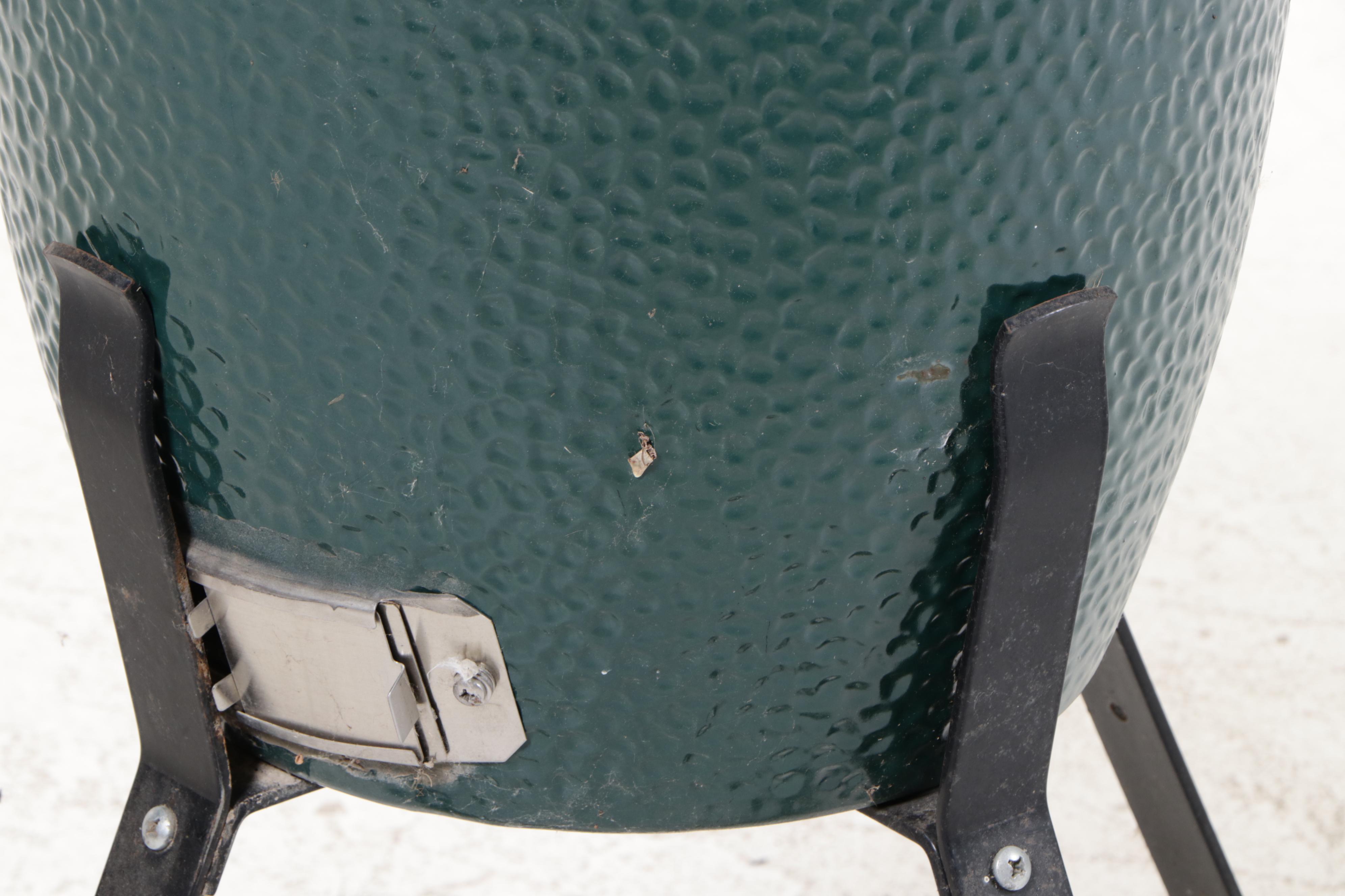 Big Green Egg Charcoal Grill