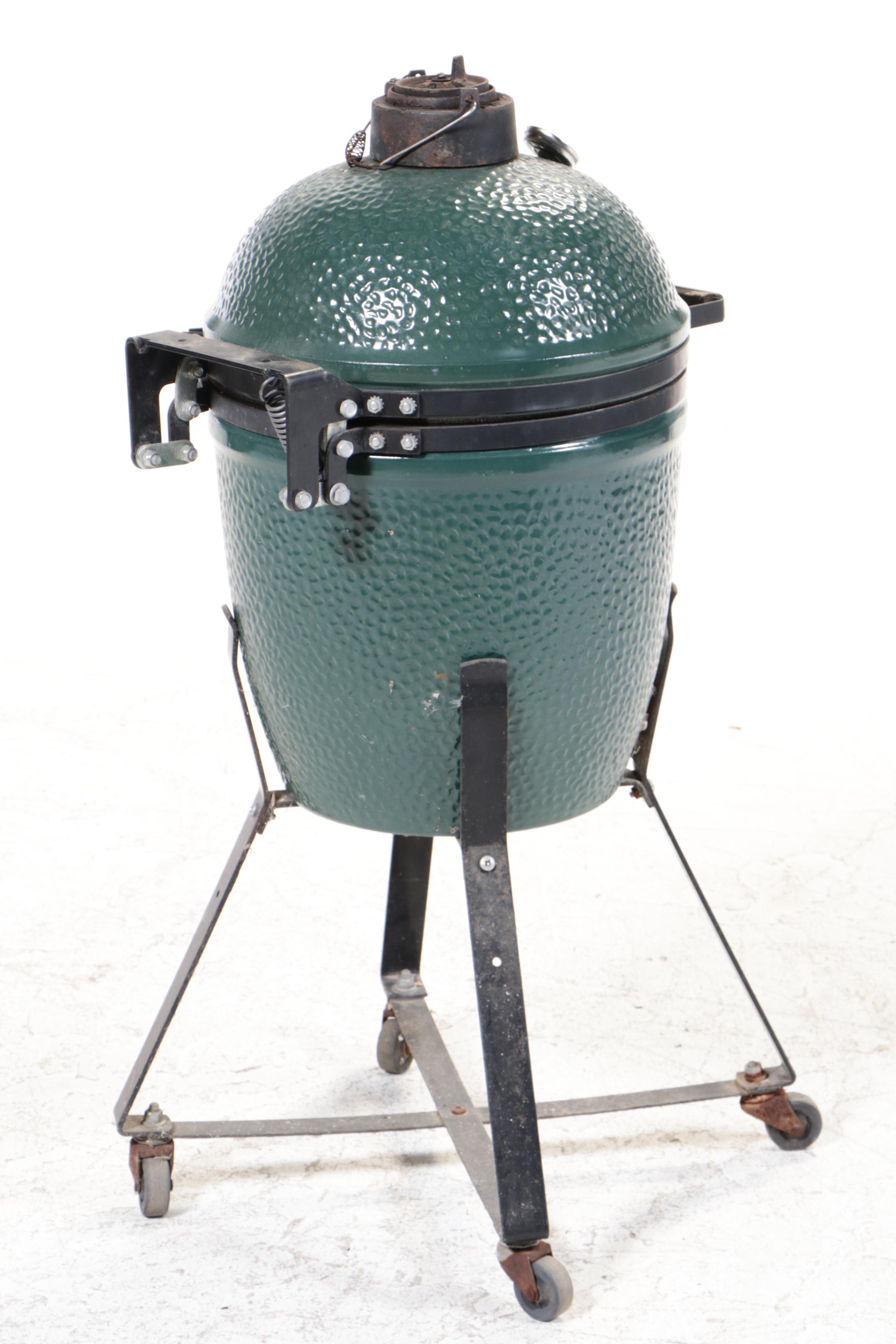 Big Green Egg Charcoal Grill EBTH