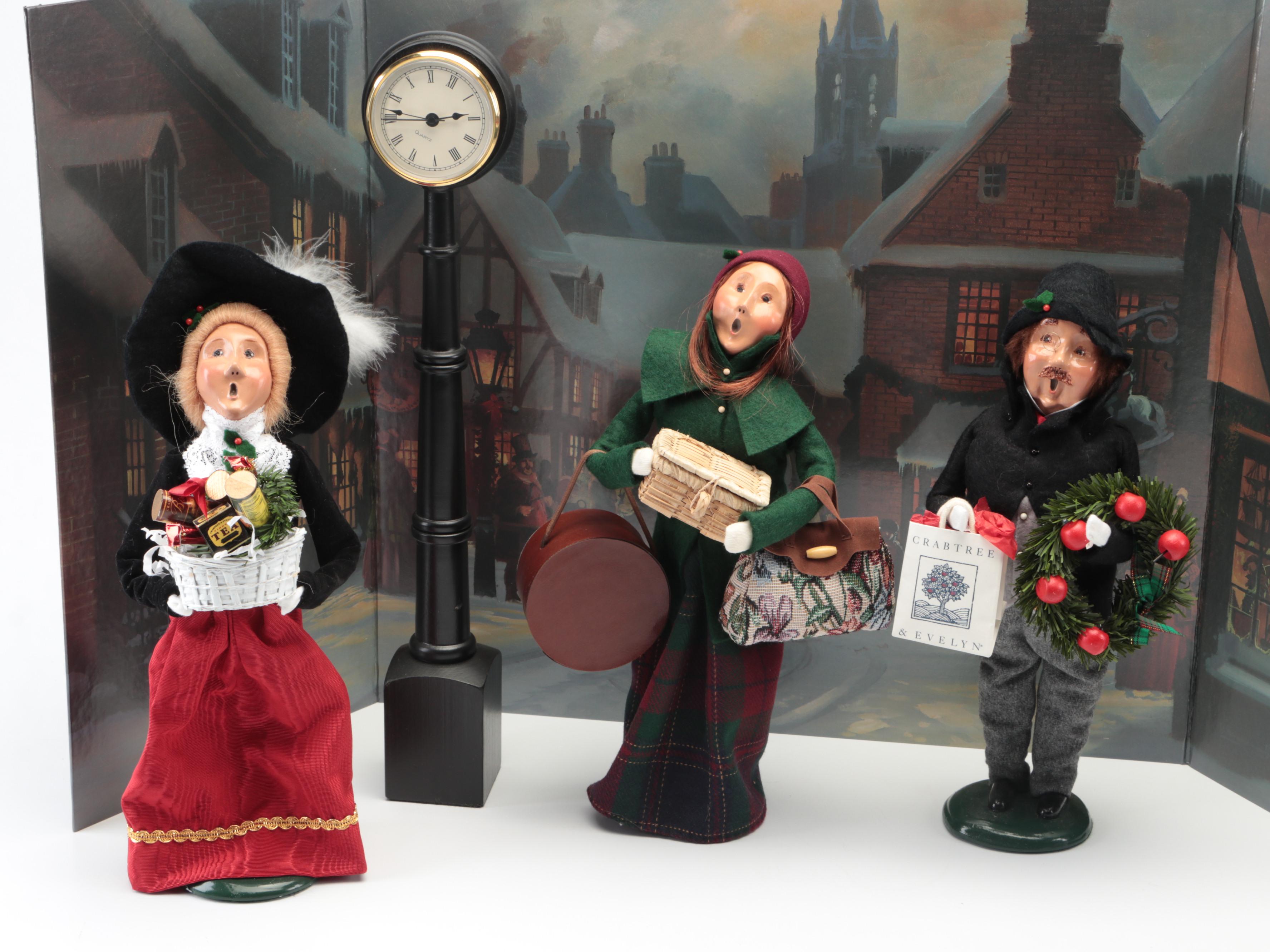 Byers' Choice Carolers with Backdrop