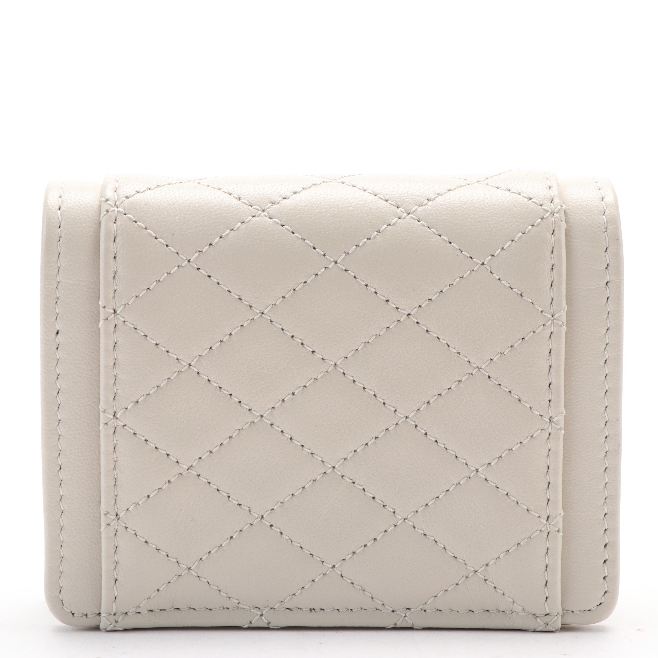Yves Saint Laurent Card Holder in White Quilted Leather With Box