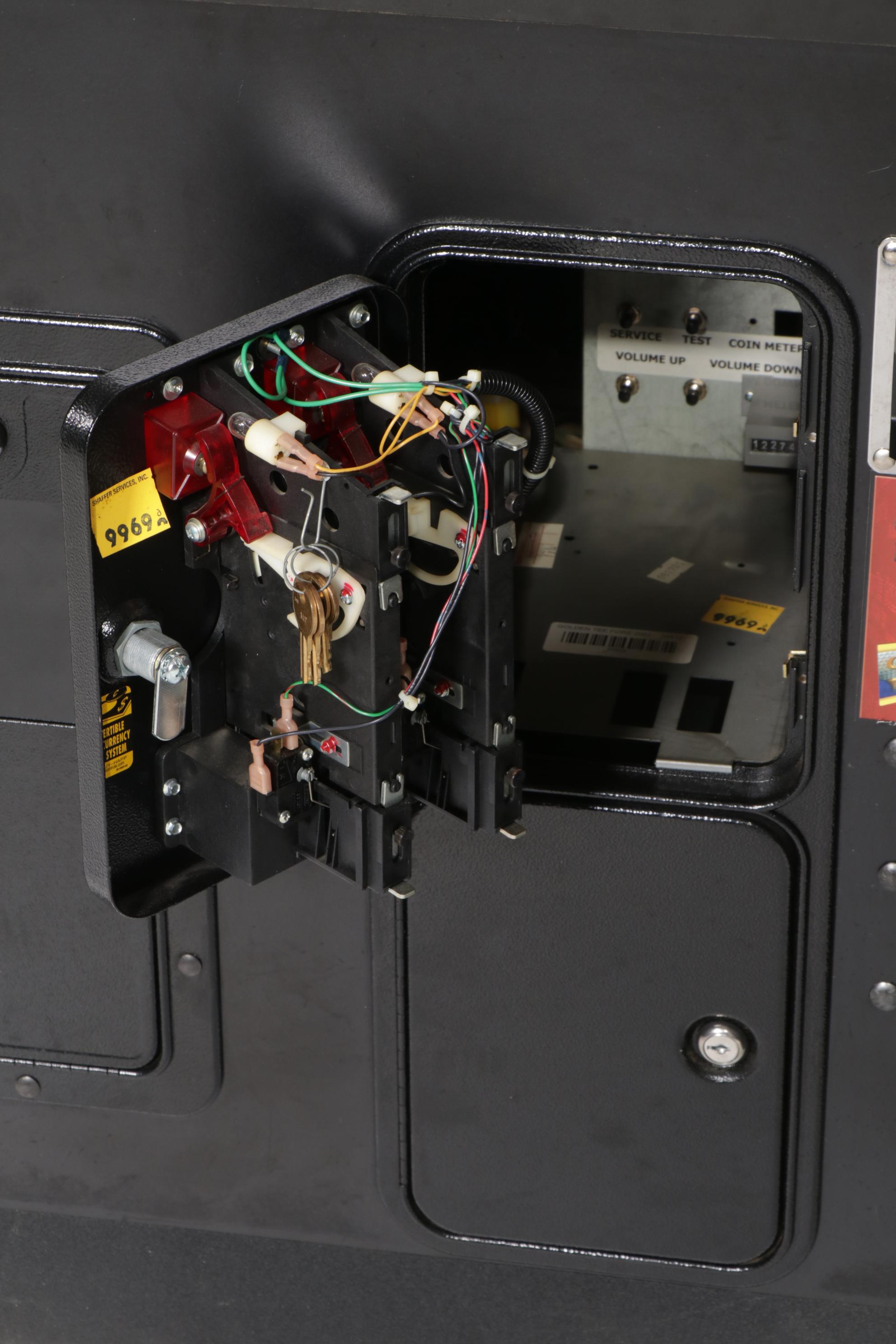 "2005 Golden Tee" Golf Arcade Game by Incredible Technologies