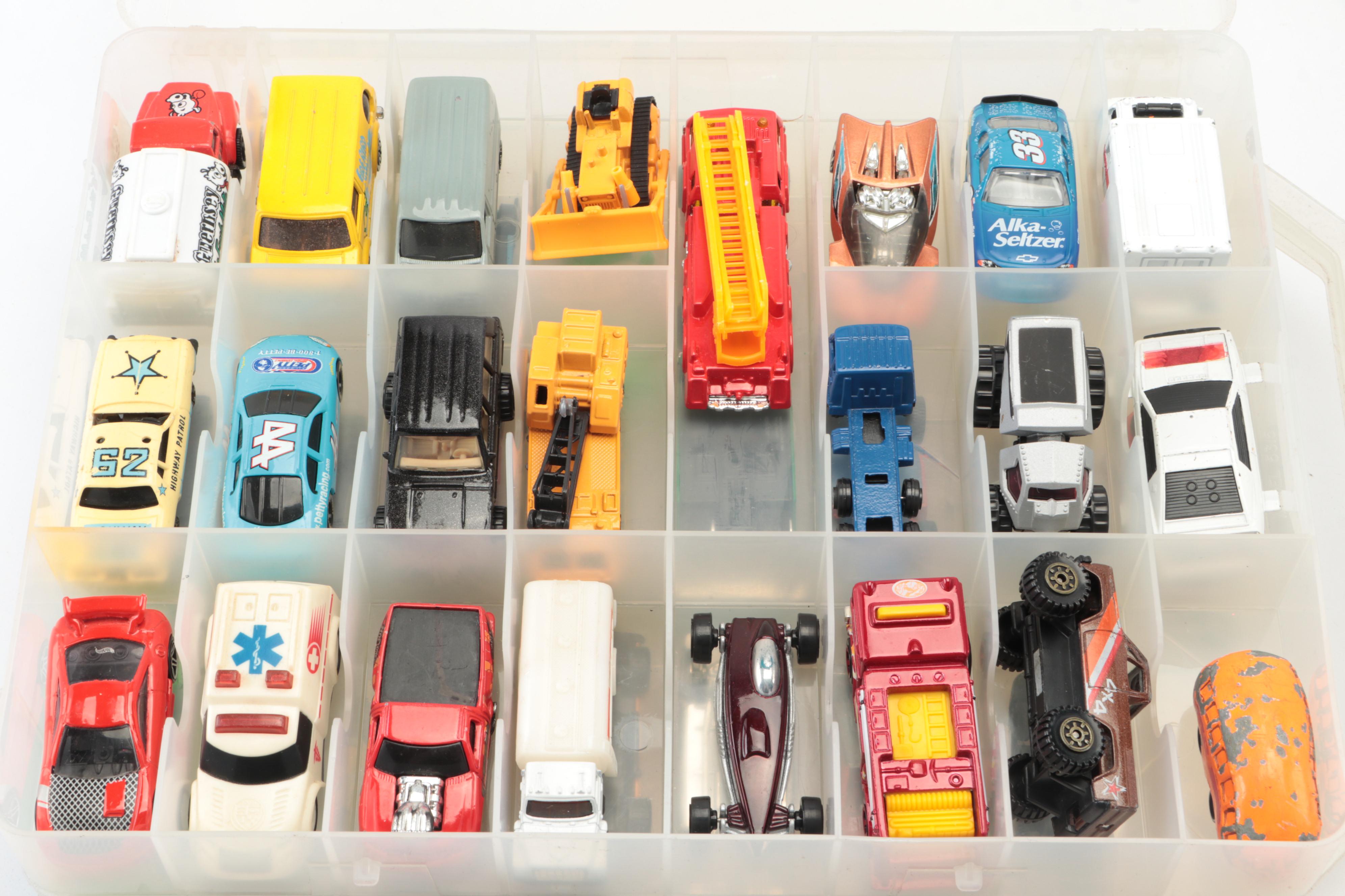 Maisto, Matchbox, Hot Wheels, and More Toy Diecast Cars with Carrying Cases
