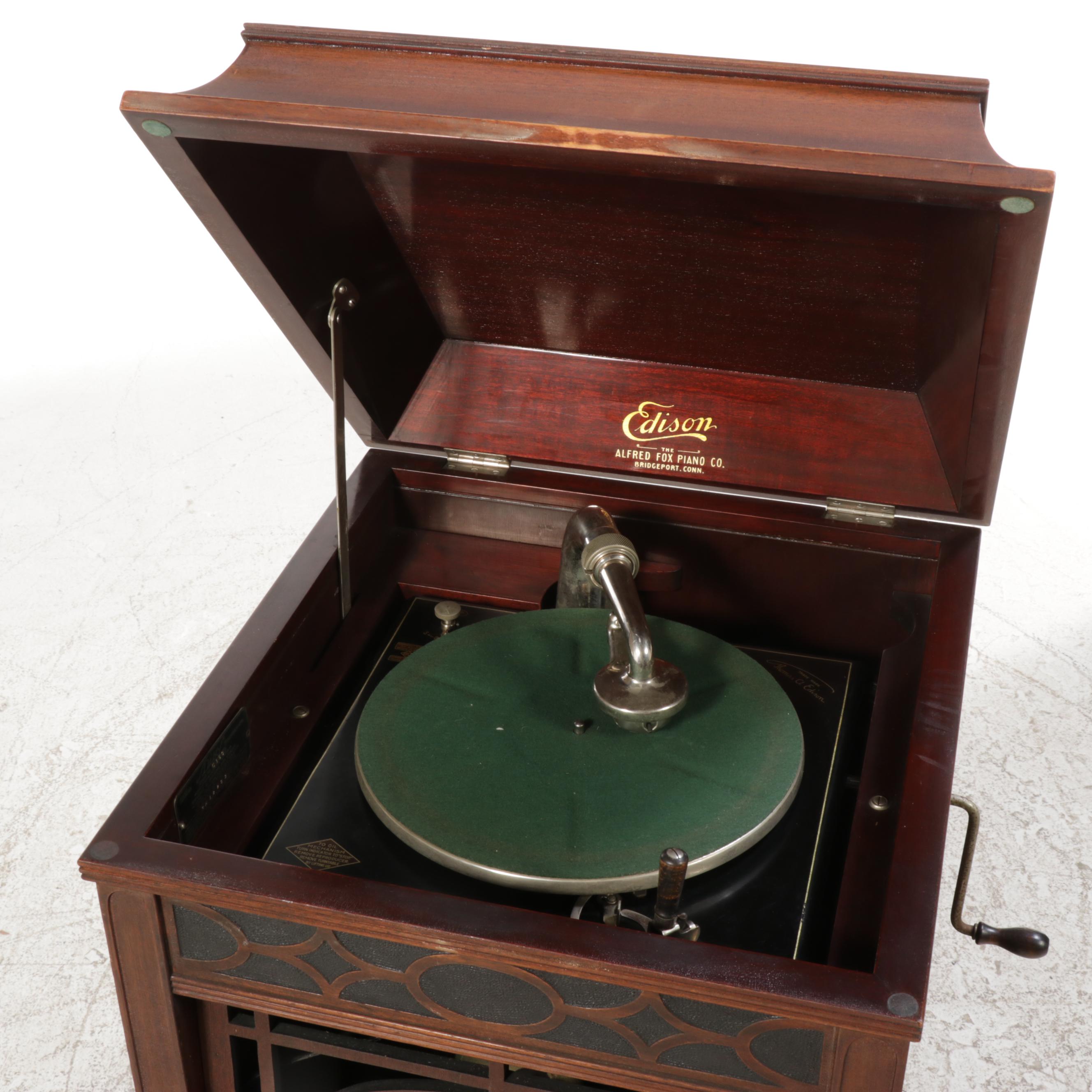 Edison Disc Phonograph Model C150 Mahogany Cabinet Record Player, Early 20th C