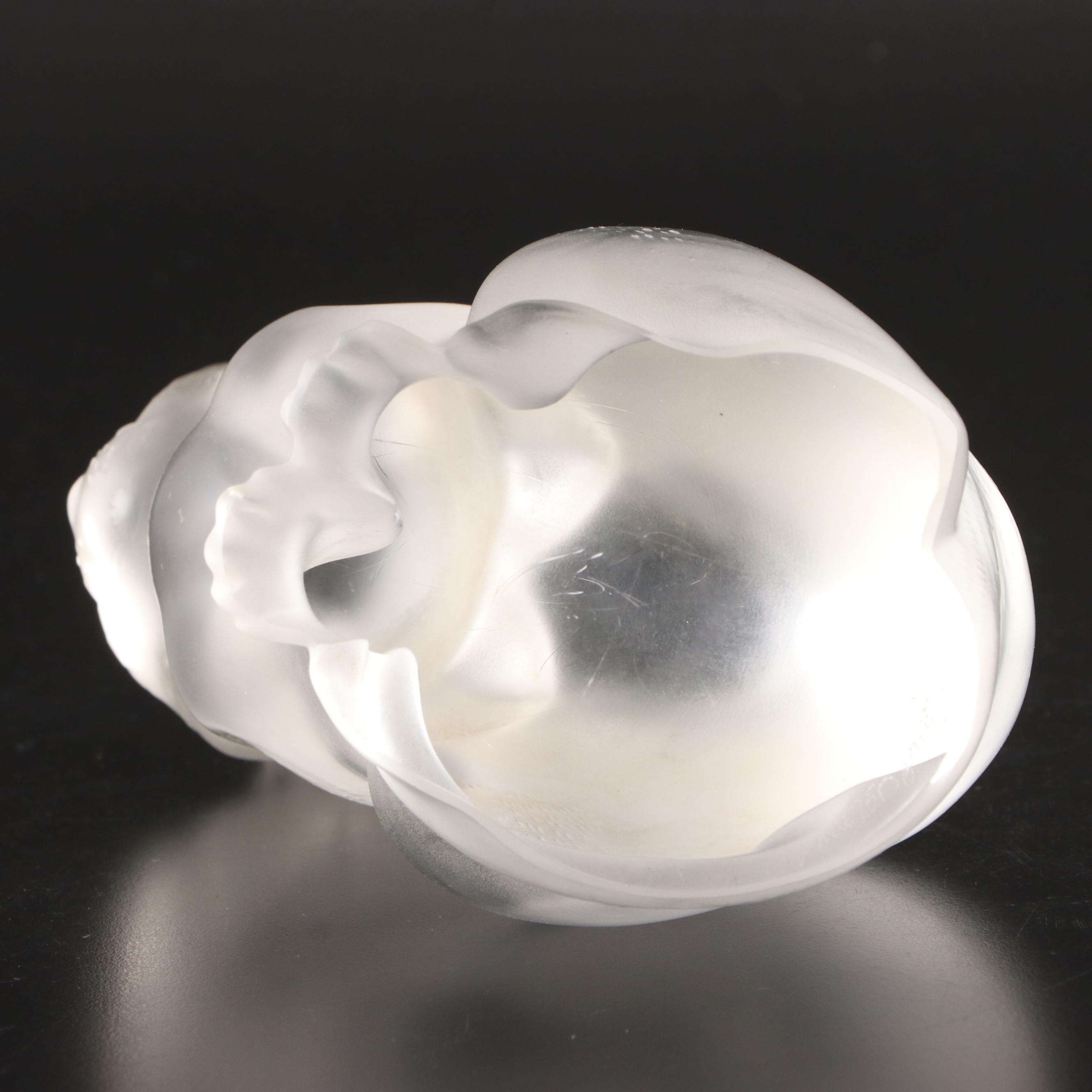 Lalique "Chat Assis" Frosted Crystal Cat Figurine, Late 20th Century