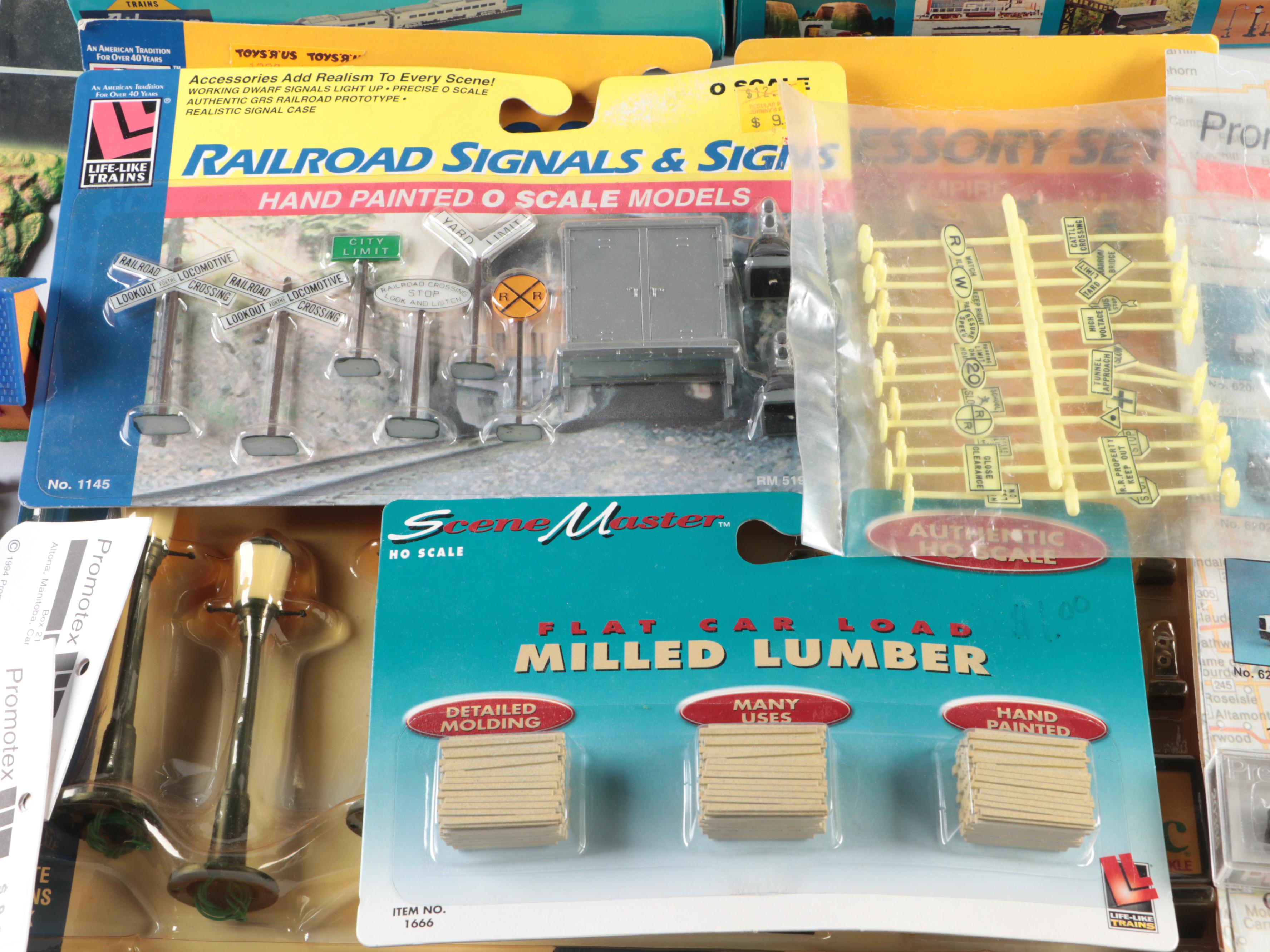 Tyco Train Cars with Life-Like Trains Railroad Signals and More