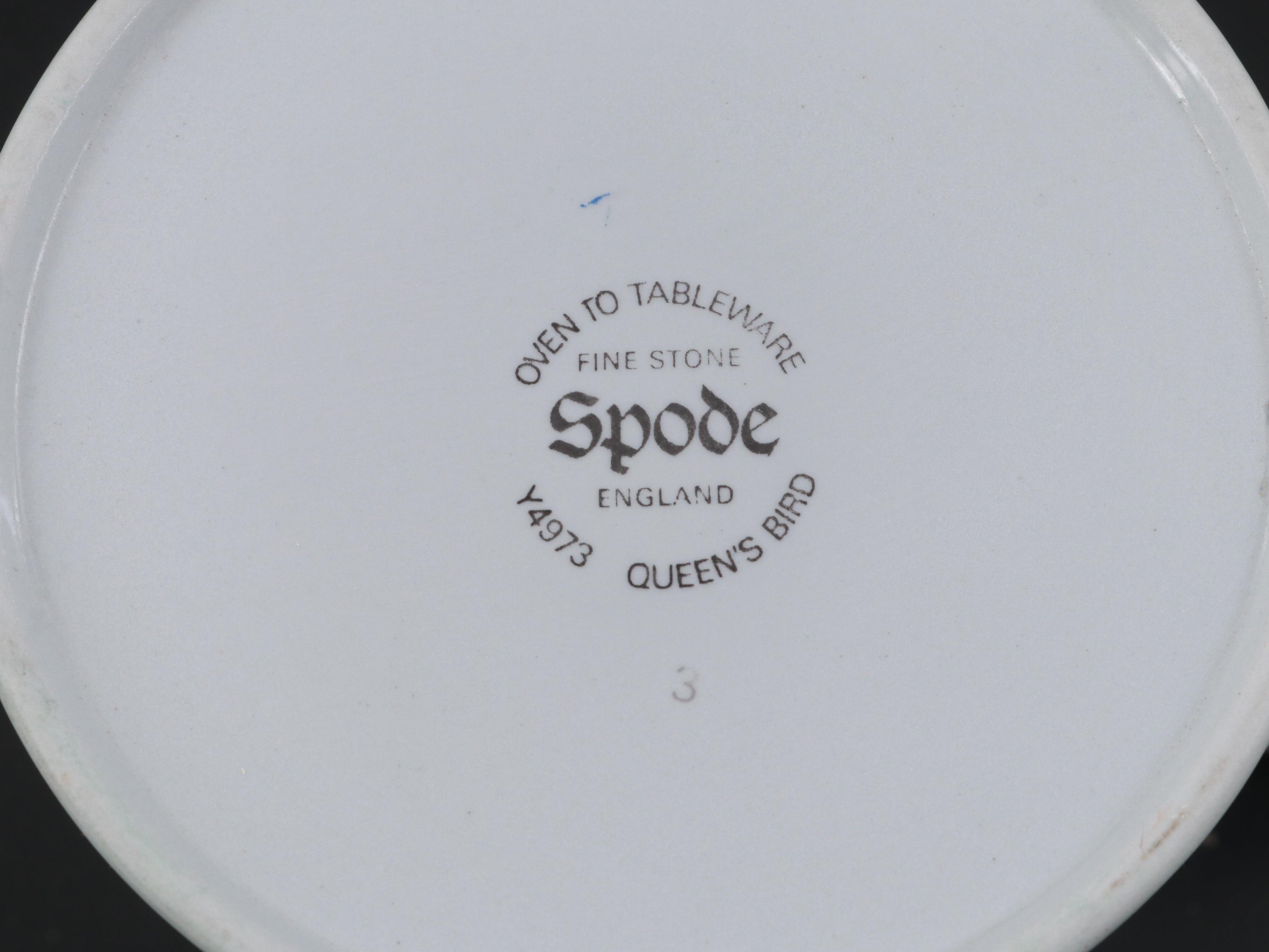 Spode "Queen's Bird" Oven to Table Dinnerware, Late 20th Century