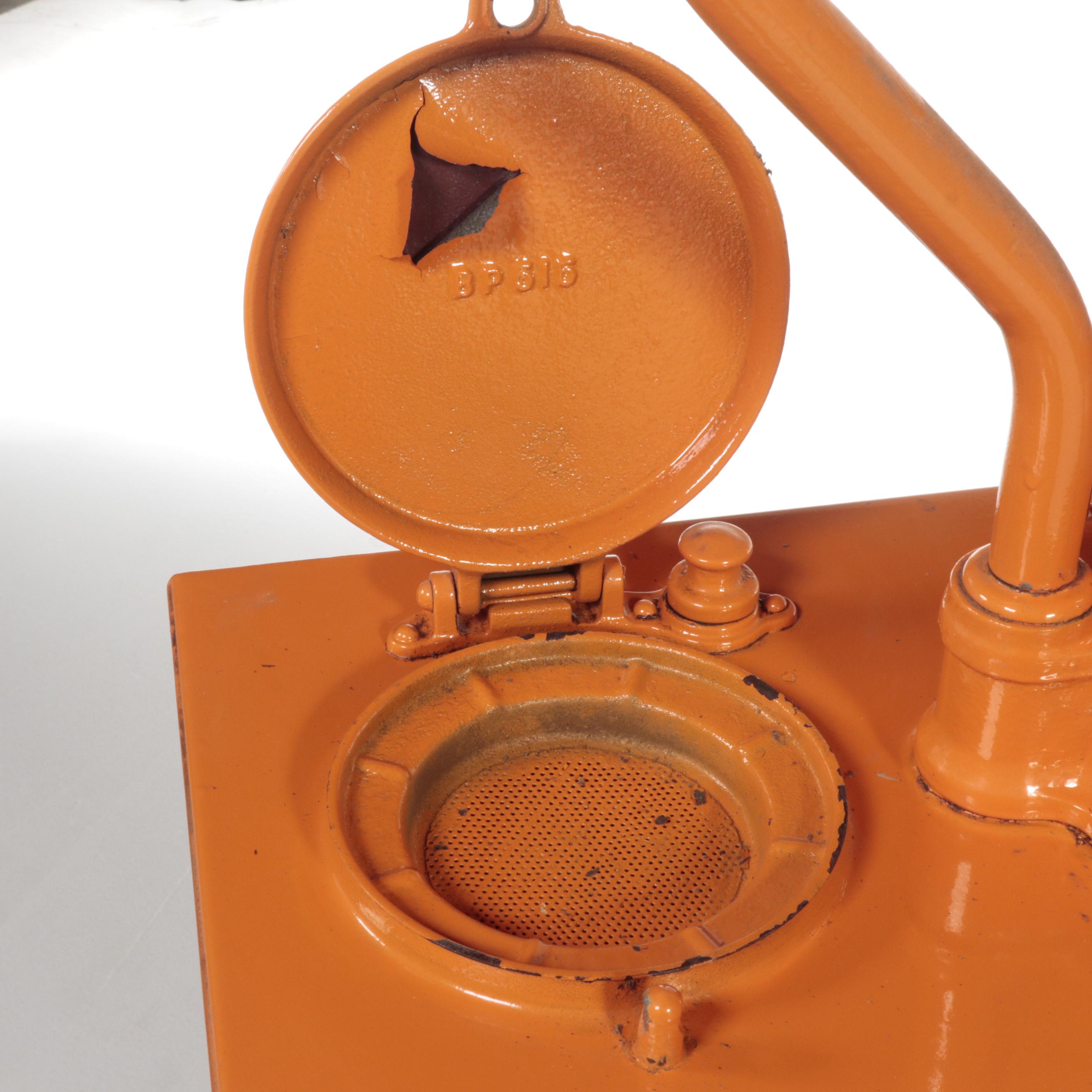 Bulk Oil 60 Gal Lubester with Harley-Davidson Orange and Decal