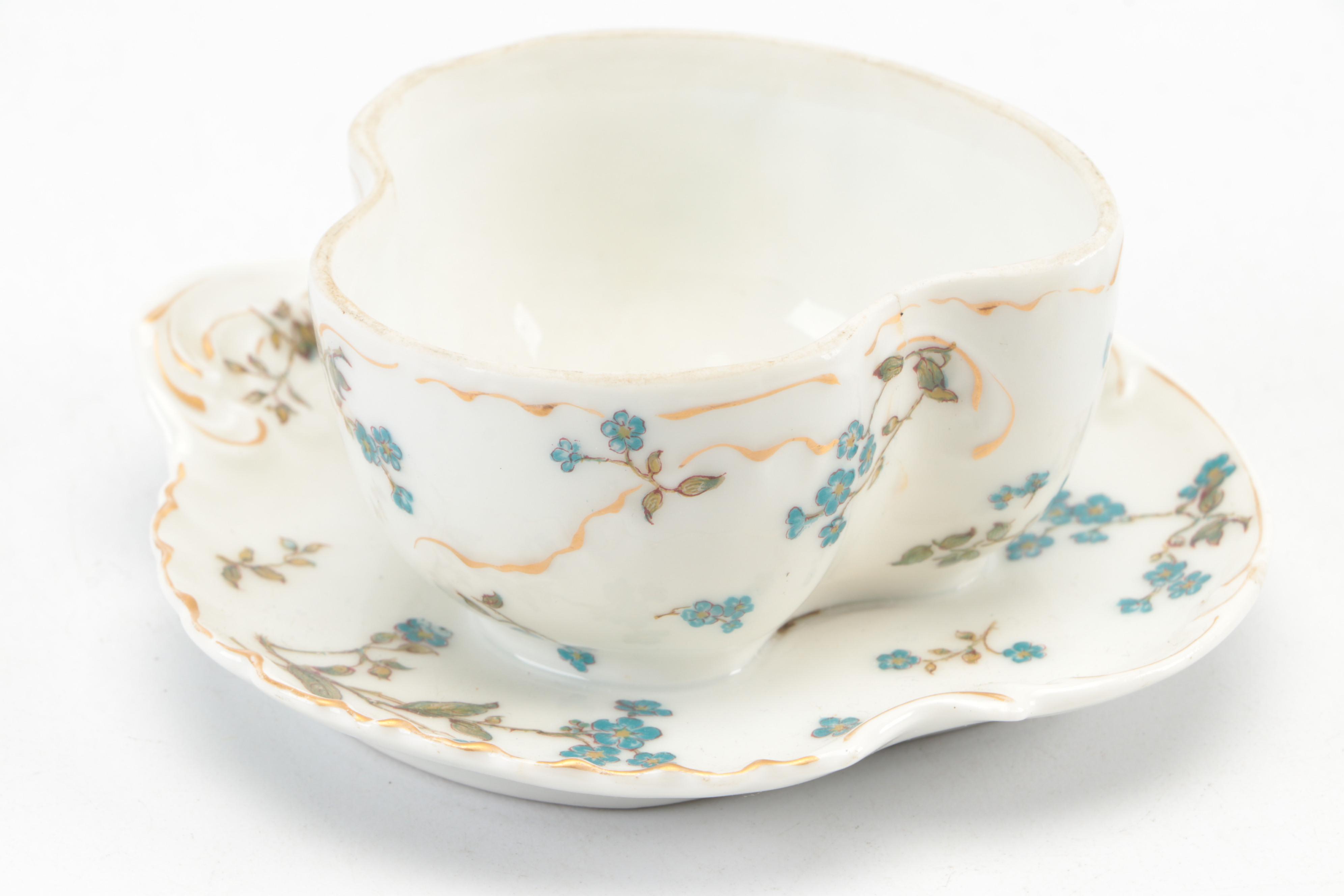 Lefton Swan Shape Porcelain Bowl with Other Table Accessories