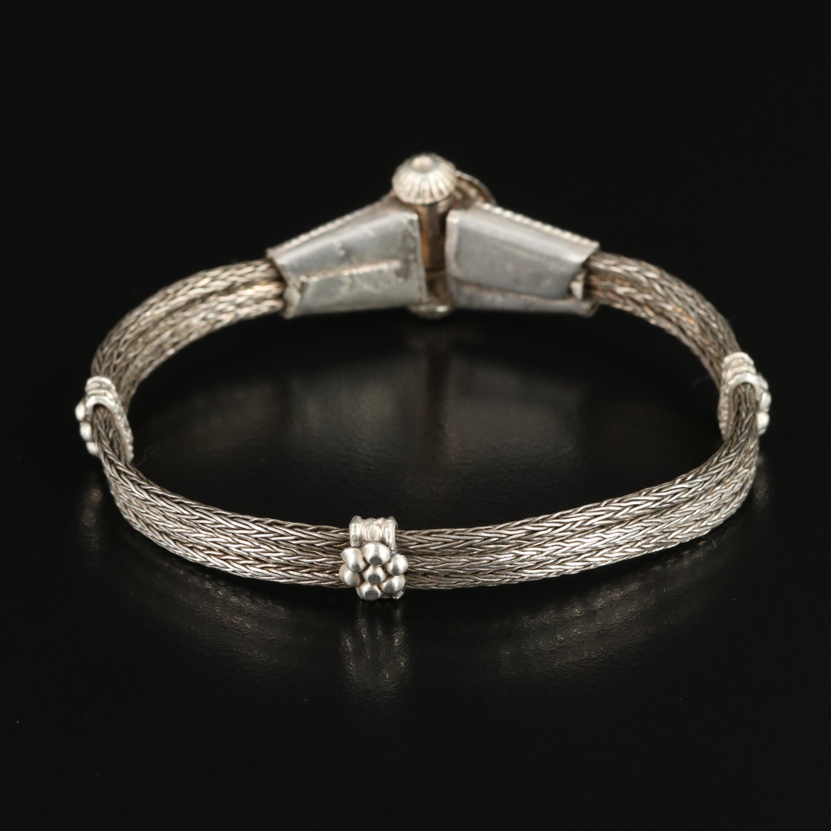 800 Silver Bracelet and Agate Oval Leaf Frame Brooch